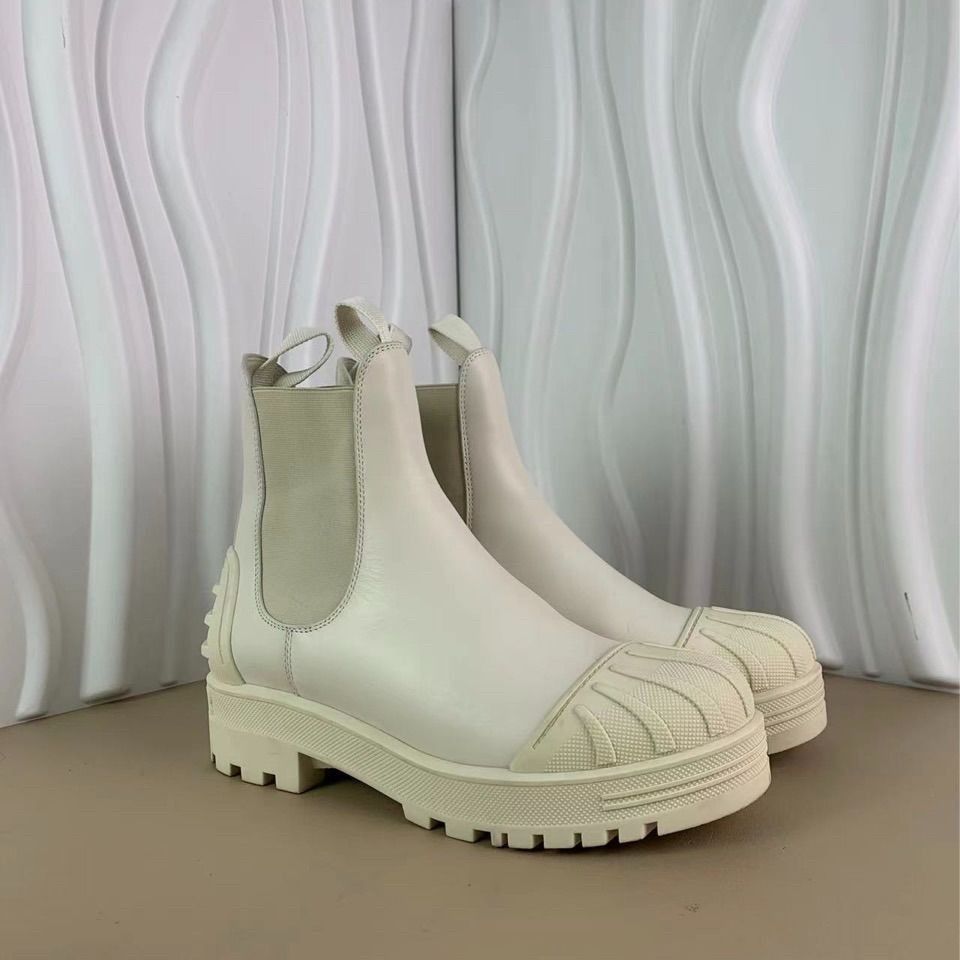 Dior Christian Dior White Leather Chelsea Boots With Chunky Sole Size US 7 / IT 37 - 2 Thumbnail