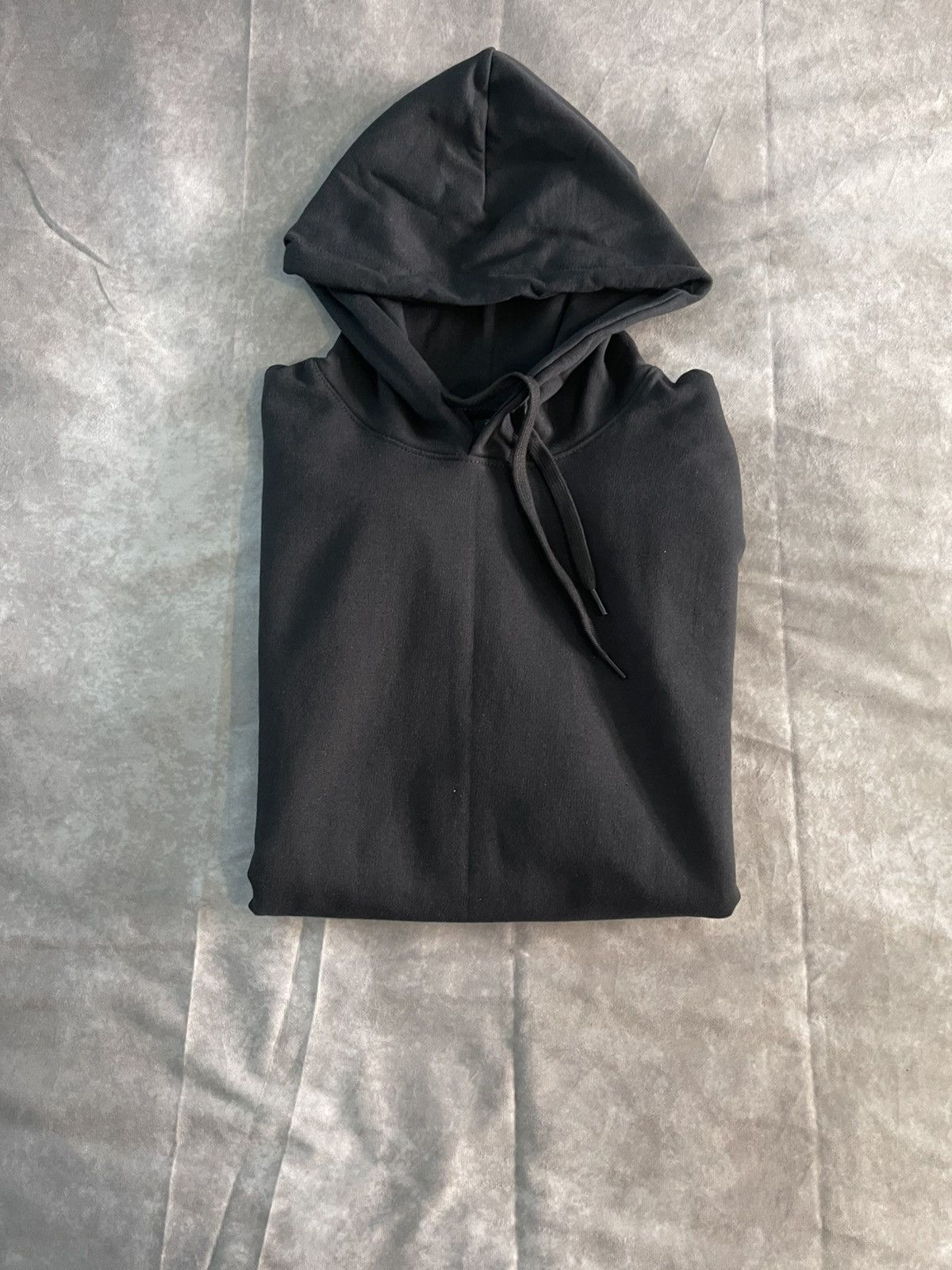 Gildan Black hoodie Size US L / EU 52-54 / 3 - 5 Thumbnail