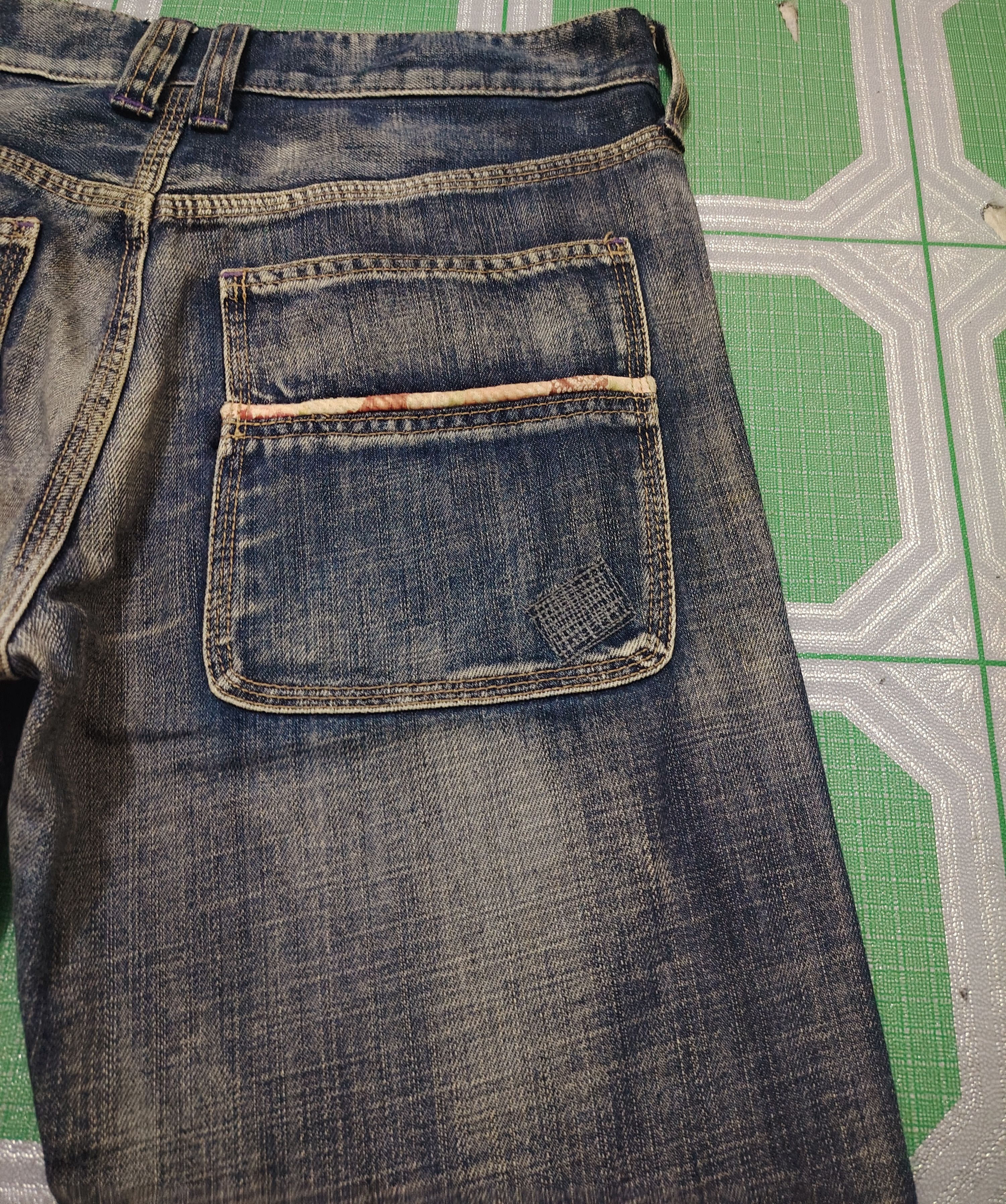 Takeo Kikuchi Vtg Japanese Takeo Kikuchi Pain Splatter Distressed Jeans Size US 30 / EU 46 - 15 Thumbnail