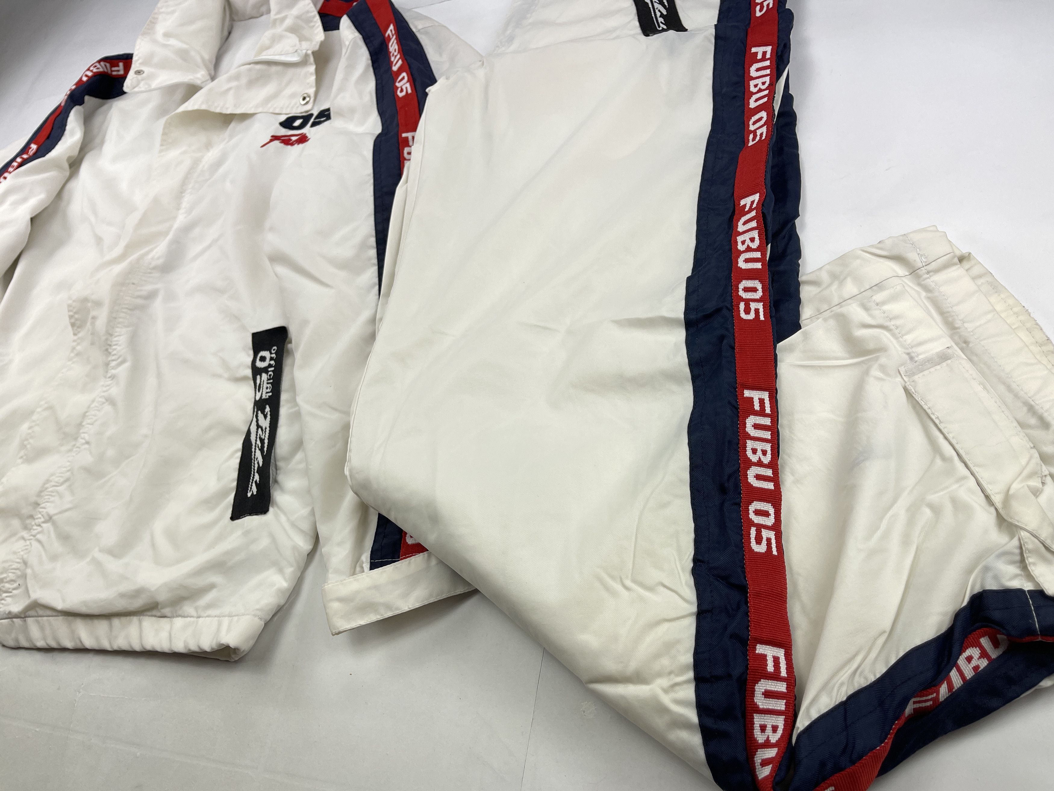 Fubu FUBU tracksuit, baggy track suit jacket and pants set 90s L Size US L / EU 52-54 / 3 - 11 Thumbnail