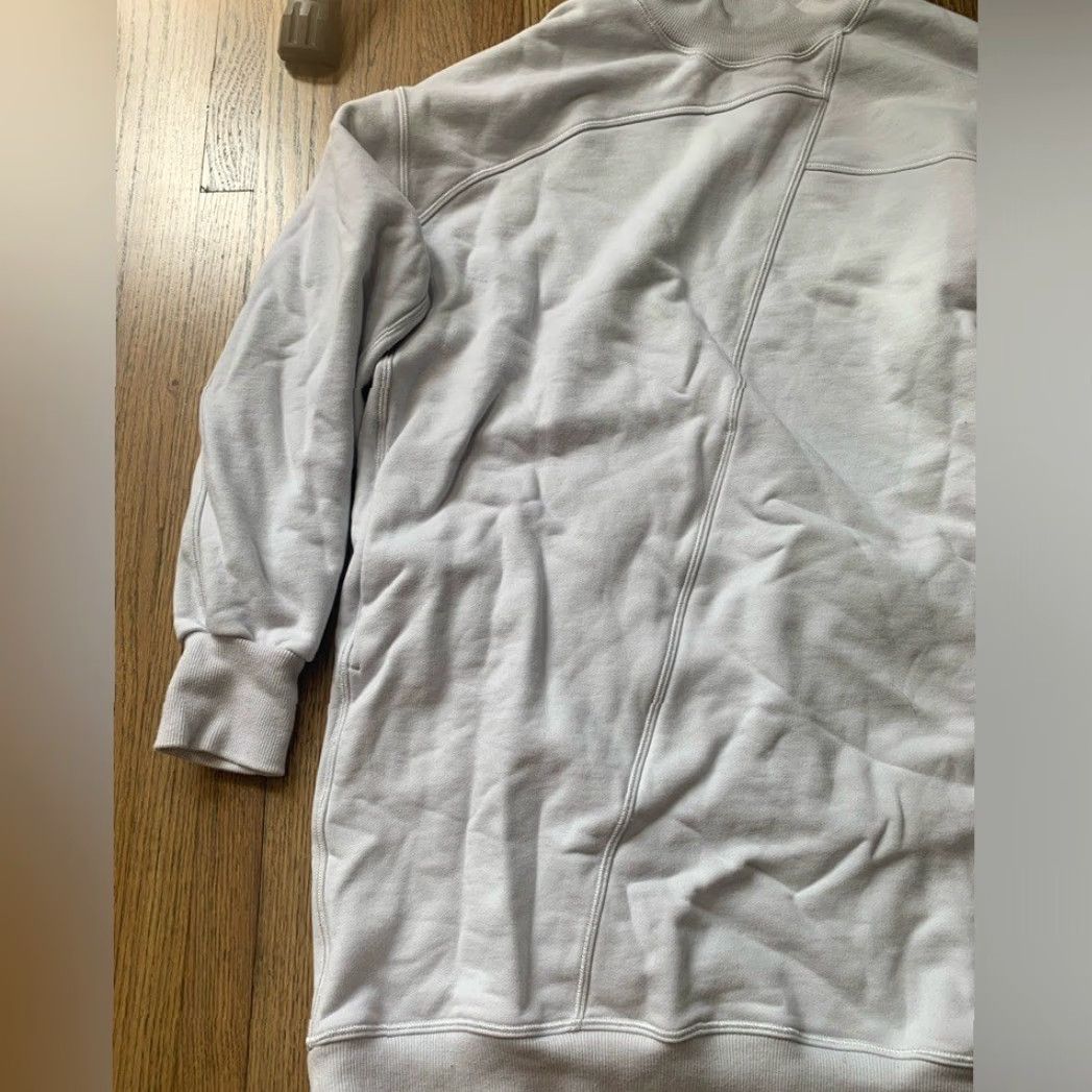 Lululemon Lululemon broken beats sweater dress XS alpine white Women Pullover Regular White Dress XS Women Lululemon alpine white broken beats sweater dress Size XS / US 0-2 / IT 36-38 - 3 Thumbnail
