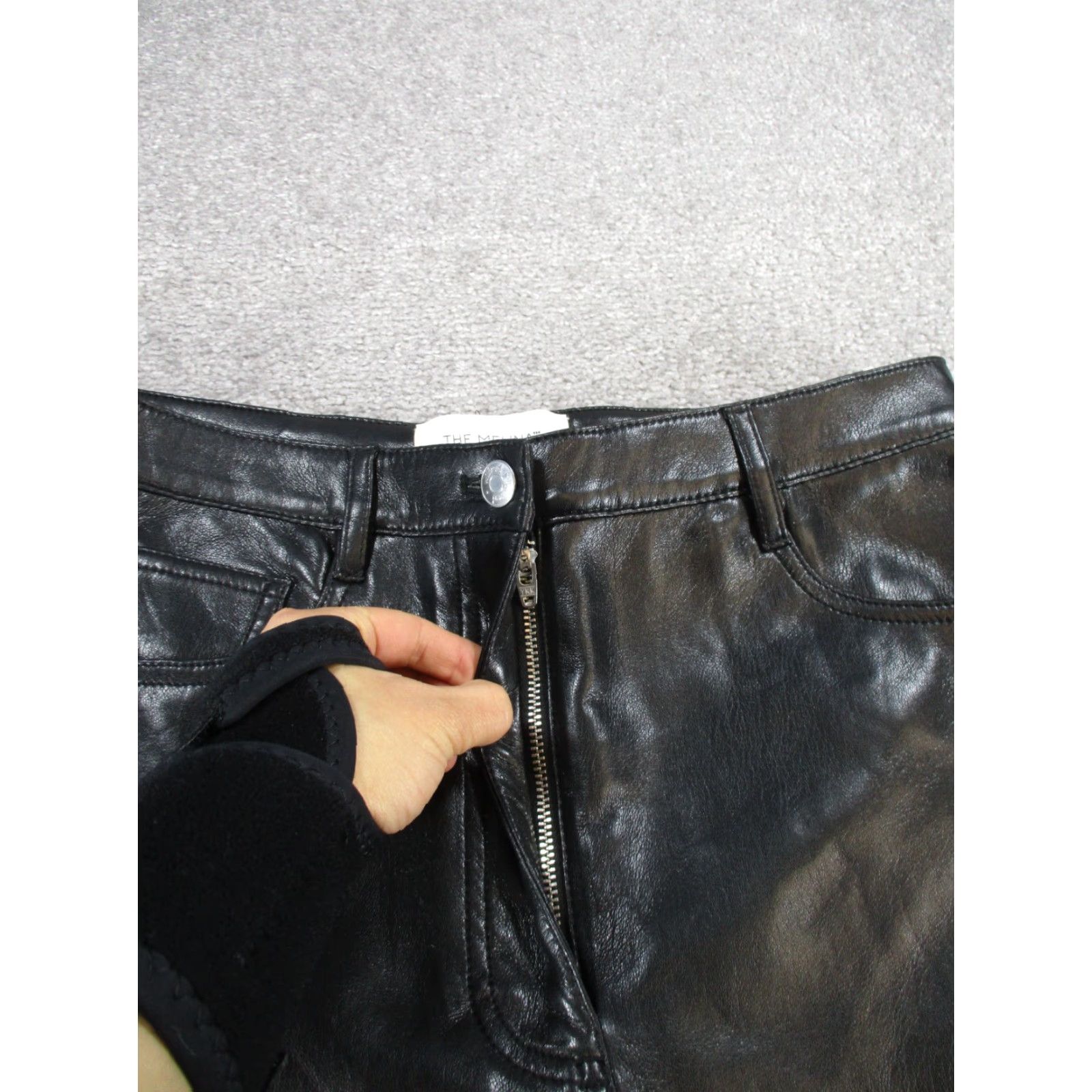 Vintage Wilfred Black Faux Leather Pants Womens 8 Dress Pants Straight Front Zip 8 Womens Size 30" / US 8 / IT 44 - 3 Thumbnail