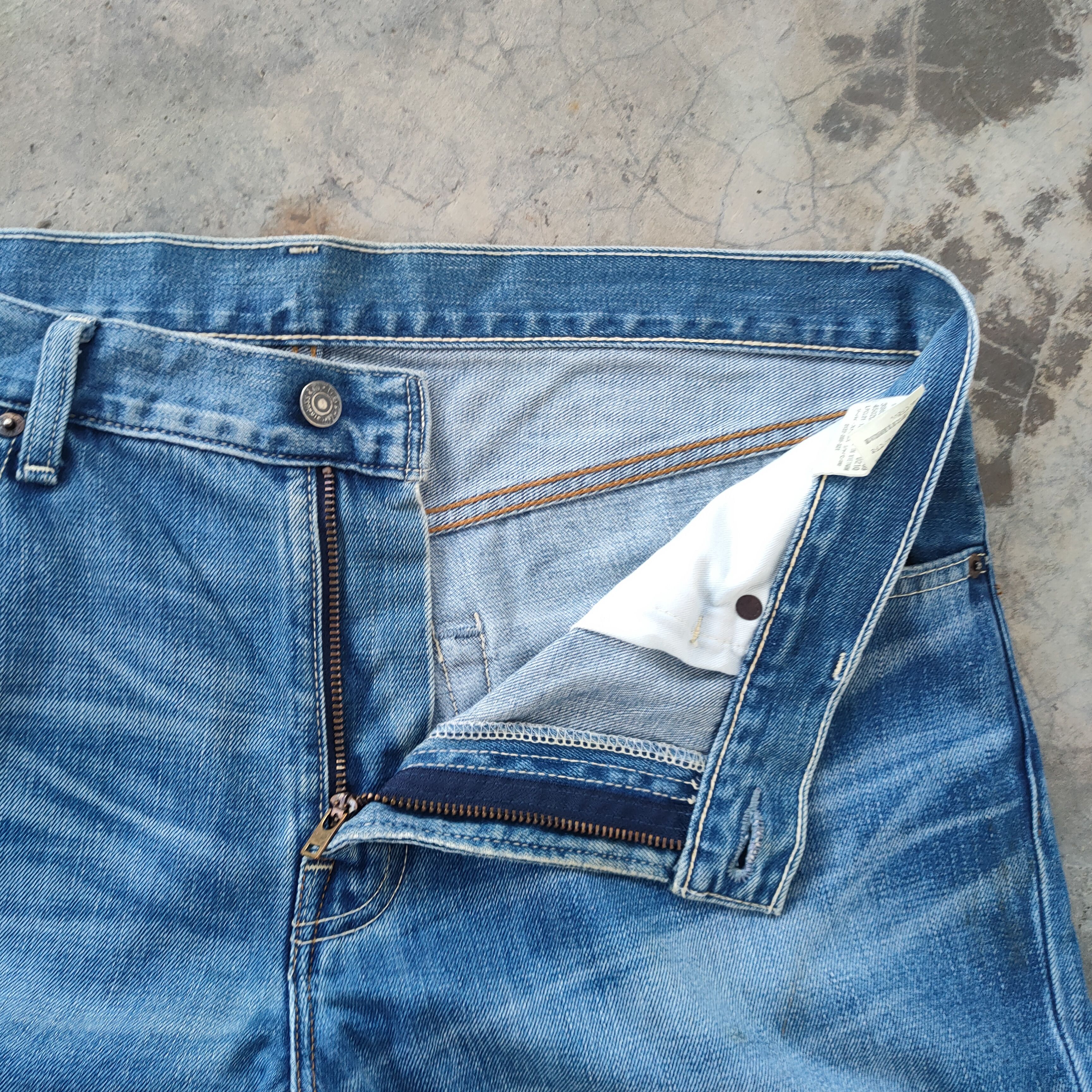 Levi's Vintage Clothing VINTAGE LEVI'S 502 FADED DISTRESSED JEANS DENIM PANTS Size US 38 / EU 54 - 7 Thumbnail