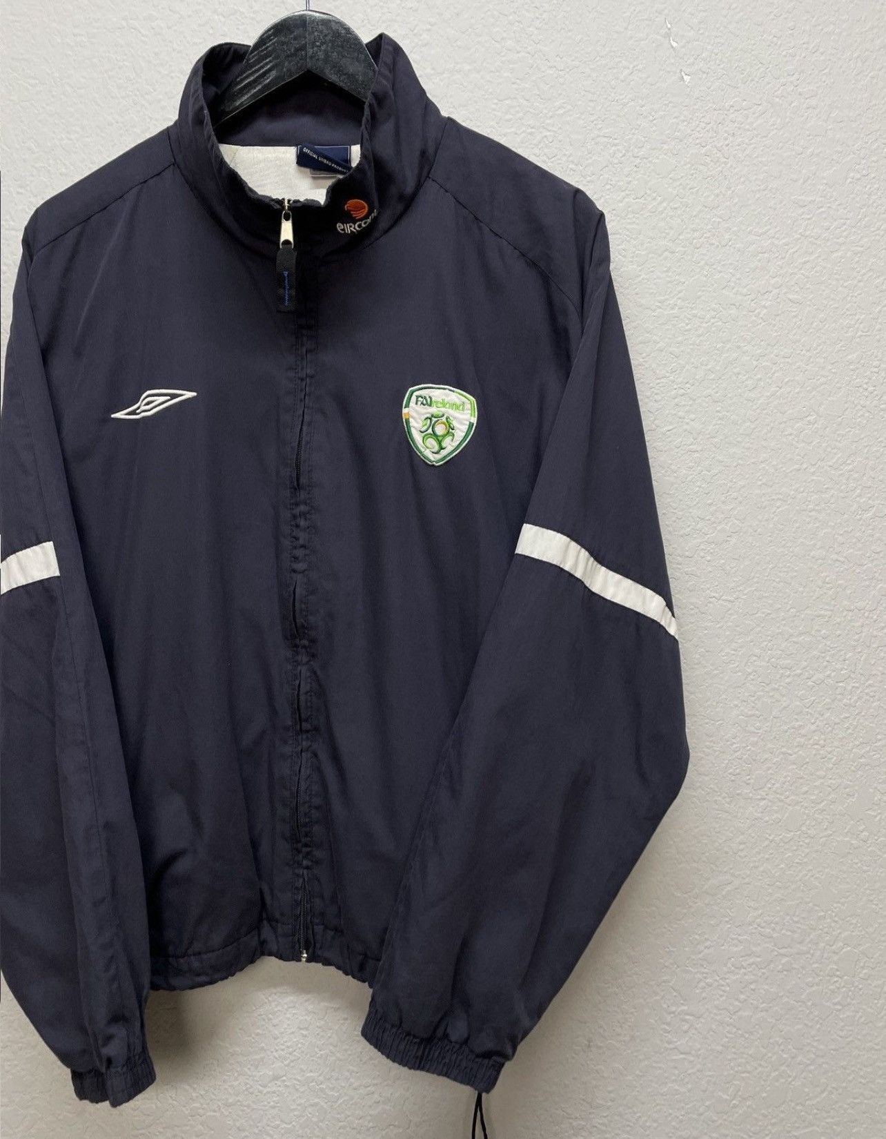 Umbro Vintage y2k Umbro Ireland 00s Training Soccer Track Jacket Size US S / EU 44-46 / 1 - 3 Thumbnail