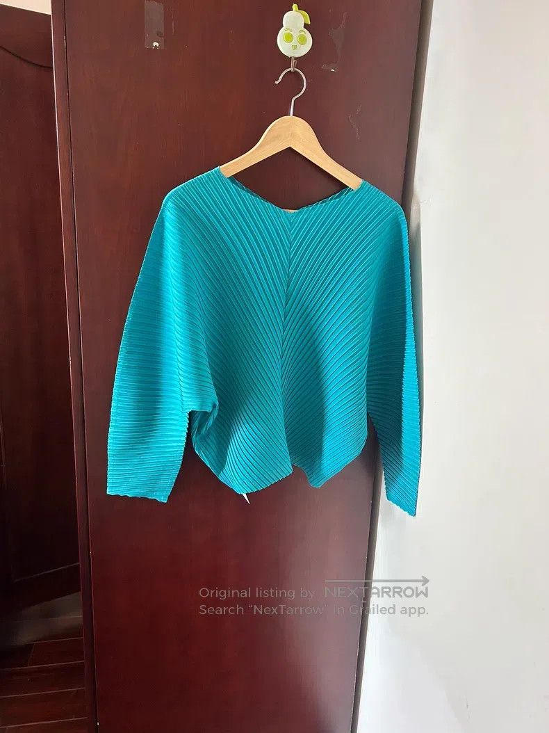 Issey Miyake Issey Miyake Twilight Blue Pleated Top Size M / US 6-8 / IT 42-44 - 3 Thumbnail