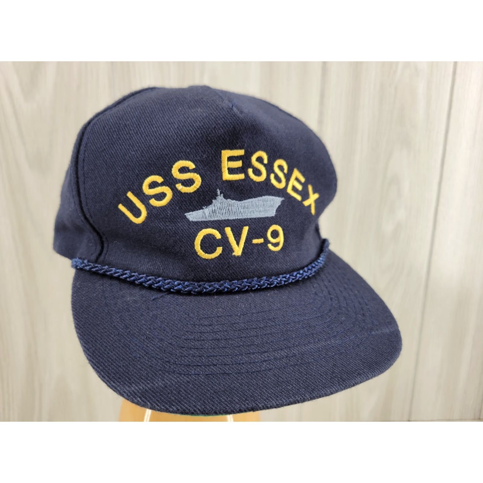 Vintage VINTAGE USS ESSEX CV-9 U.S NAVY SHIP HAT Rope U.S MILITARY BALL CAP Dark Navy Wool Adjustable Rope Undervisor Green Mens Hats Size ONE SIZE - 2 Thumbnail
