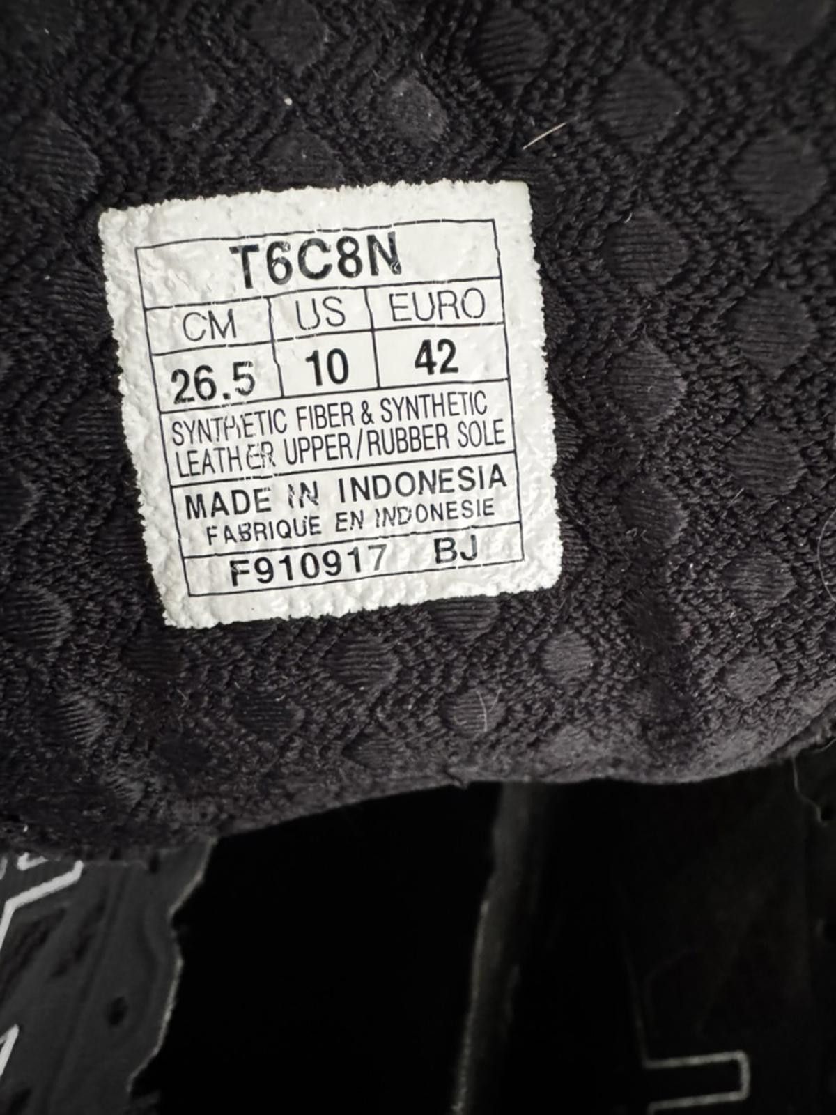 Asics ASICS • WMNS GEL-Cumulus 18 (8.5M) Size US 8.5 / EU 41-42 - 5 Thumbnail