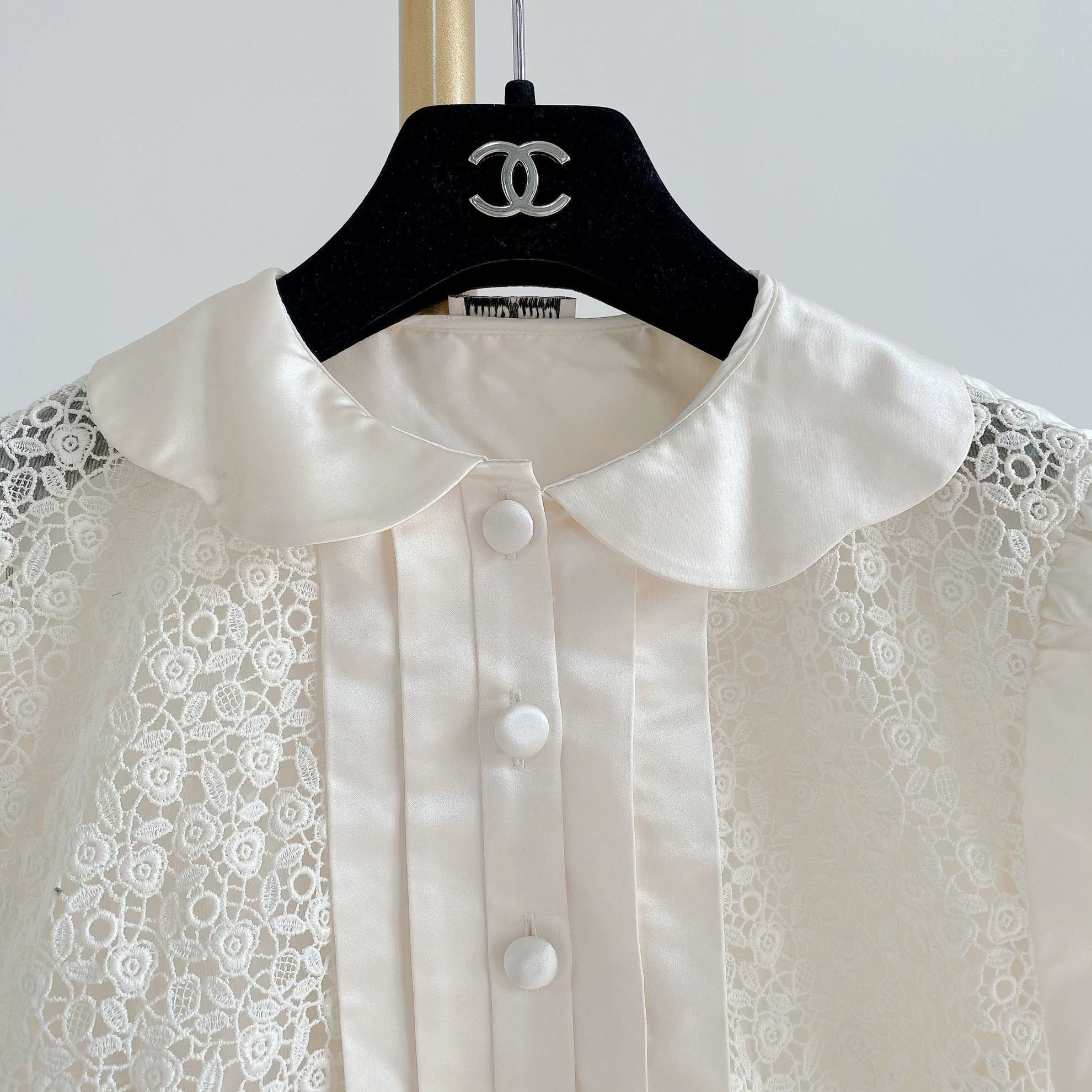 Miu Miu MIU MIU Ivory Silk Top 7212 Size XS / US 0-2 / IT 36-38 - 3 Thumbnail