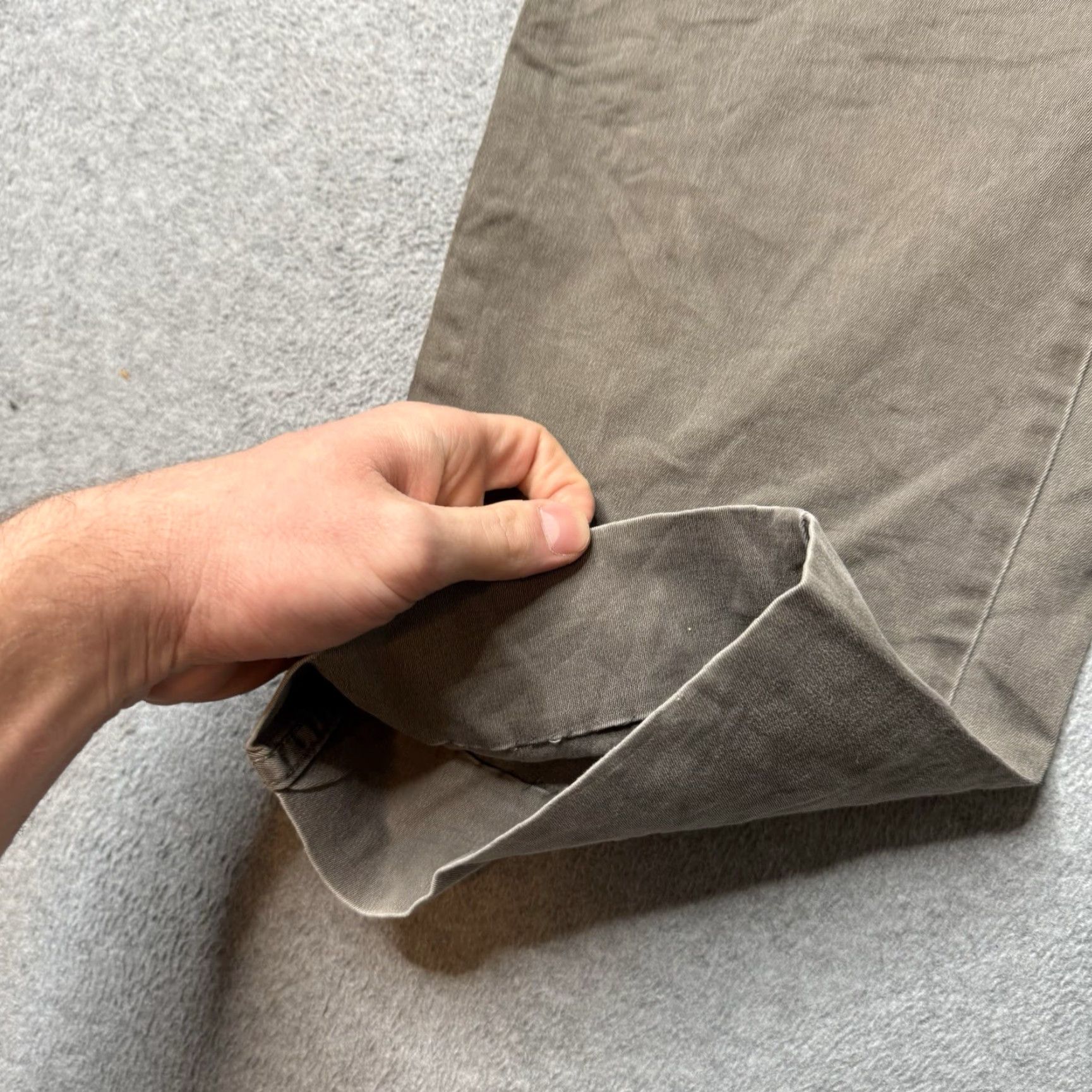 Wrangler Jeans Mens 36x36 Gray Denim Relaxed Straight 5-Pocket Inseam 29 Genuine Wrangler Retro Bootcut Western Shirt?