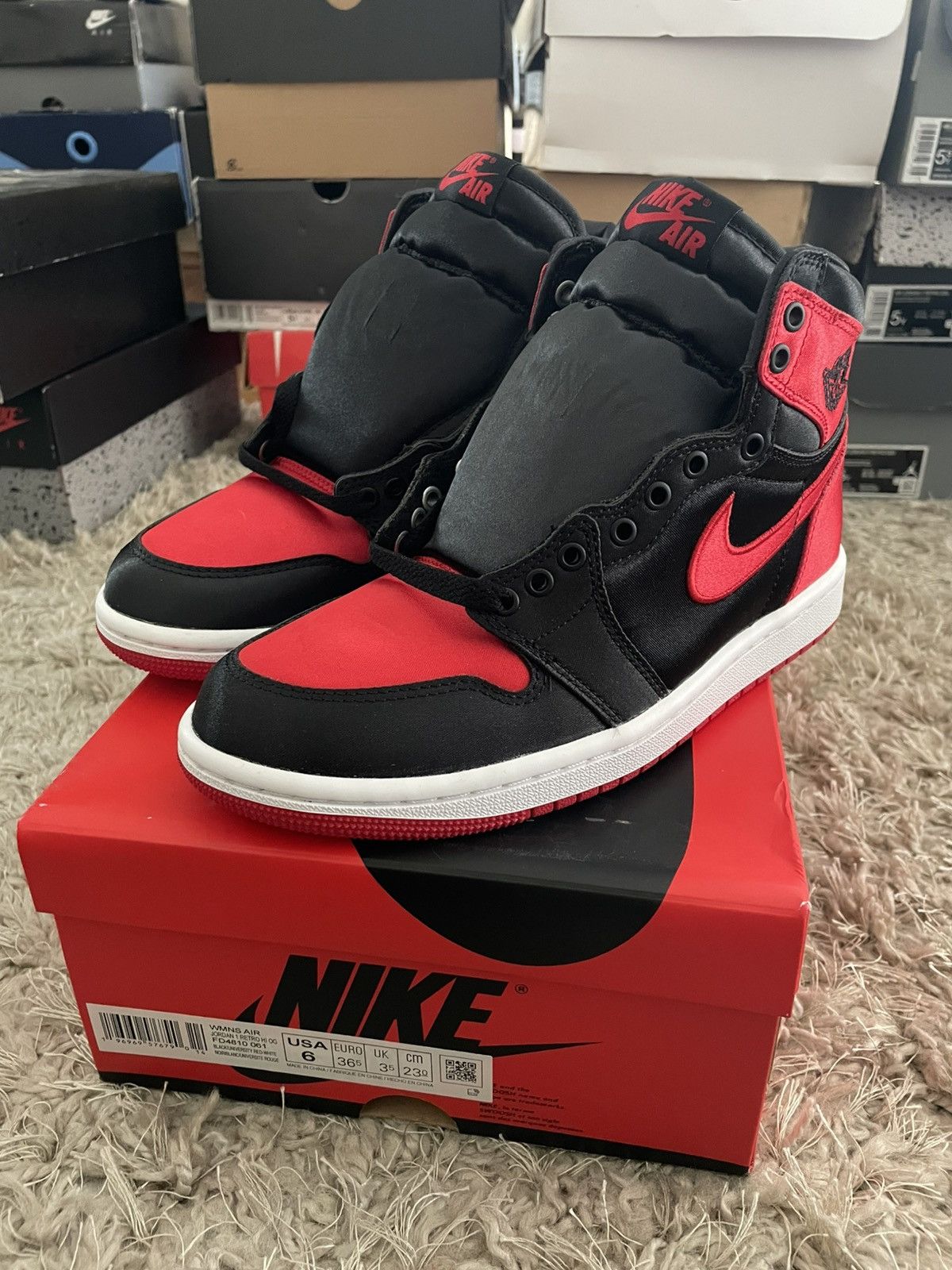 Jordan Brand Jordan 1 Bred Satin Size US 6 / IT 36 - 1 Thumbnail