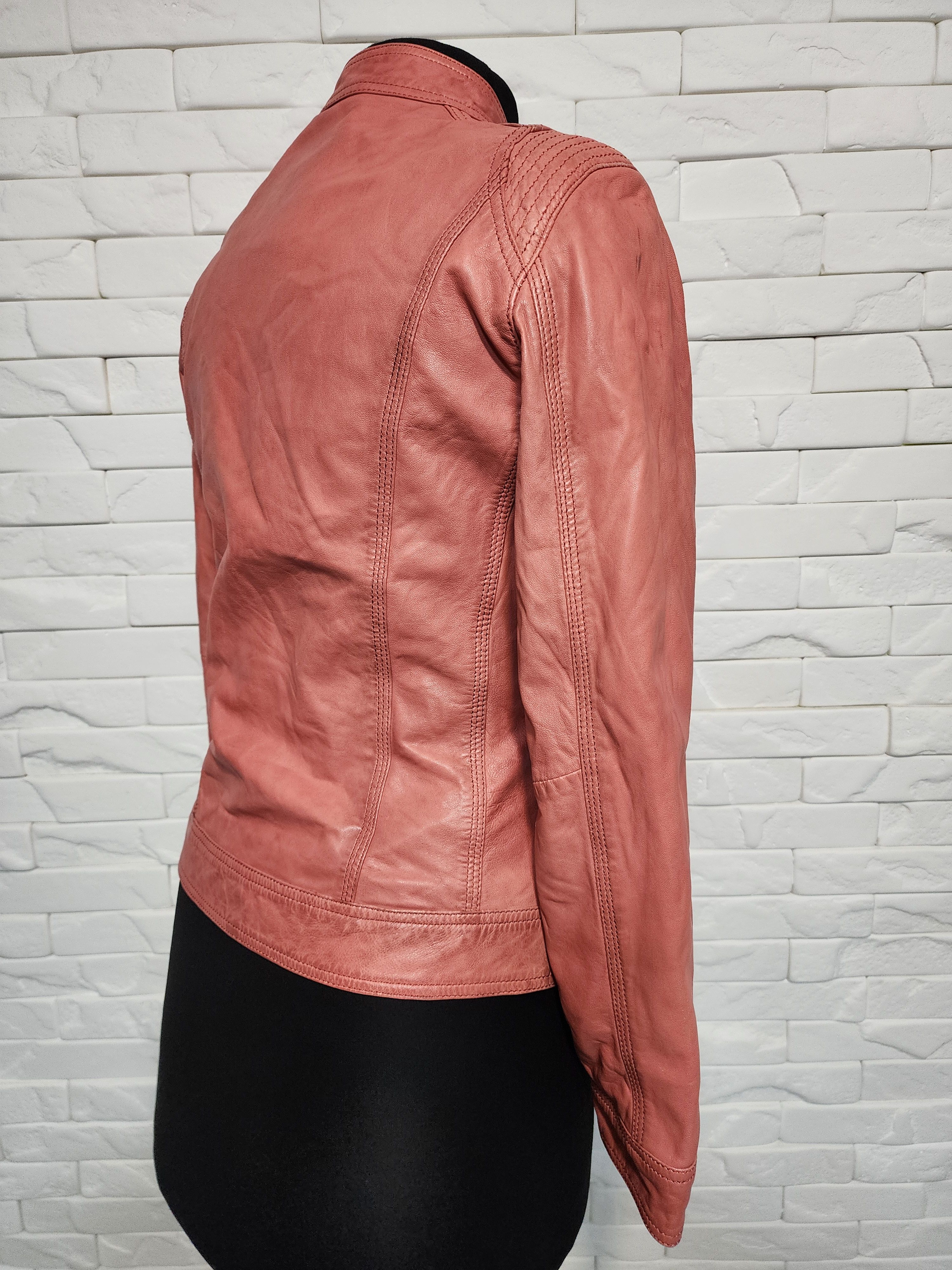 Designer Women's sporty leather jacket. Size M / US 6-8 / IT 42-44 - 4 Thumbnail
