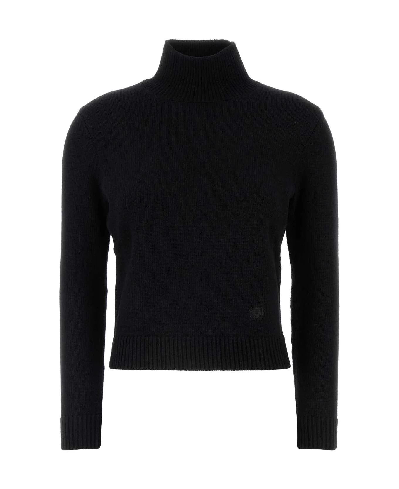o1bcso1str0326 Sweater in Black