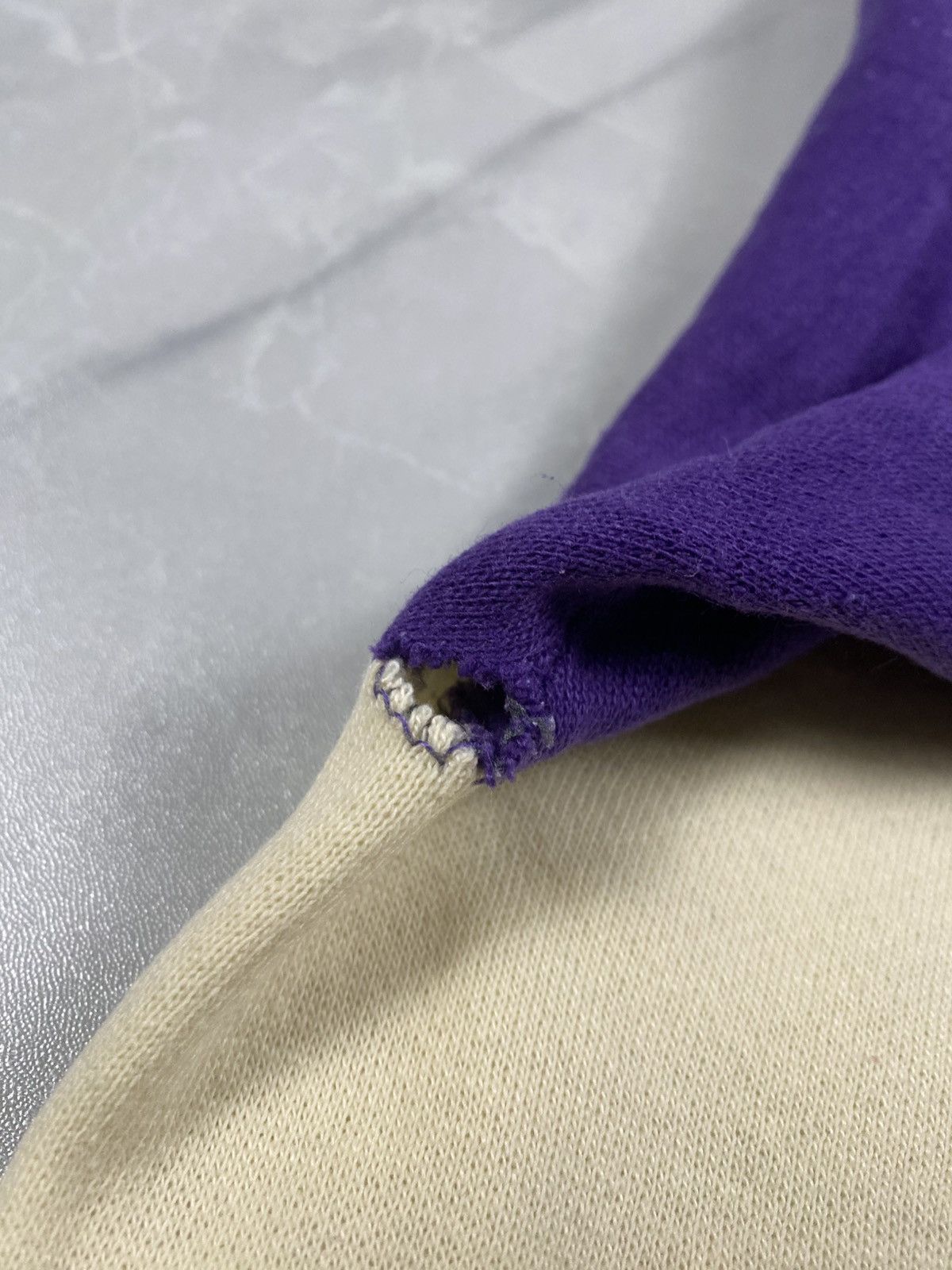 American Apparel Vintage Early 90s Wisconsin Raglan Pullover Hooded Size US L / EU 52-54 / 3 - 5 Thumbnail