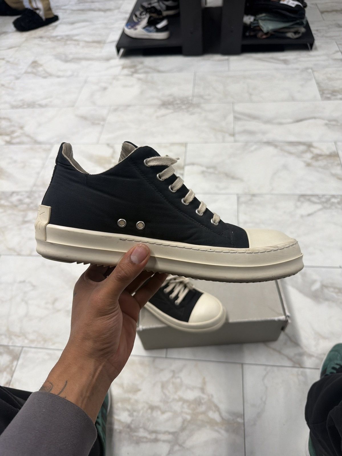 Rick Owens Rick Owens DRKSHDW black denim low Size US 9 / EU 42 - 5 Thumbnail
