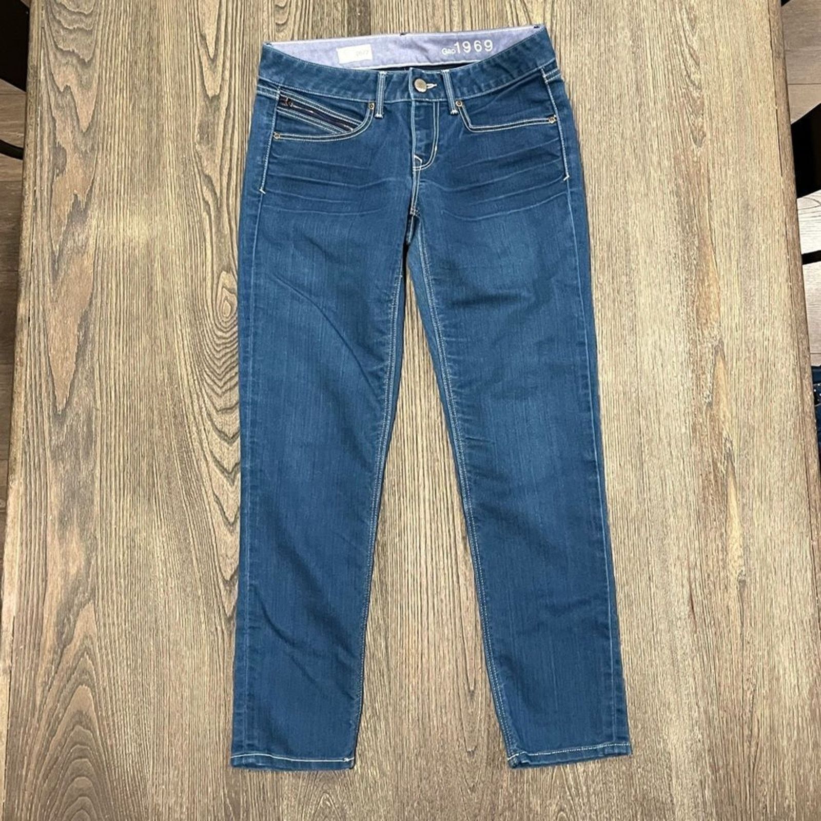 Gap Gap 1969 Mid-Rise Jeans Tapered Leg Slim Fit Stretch Denim Size 26" / US 2 / IT 38 - 1 Thumbnail