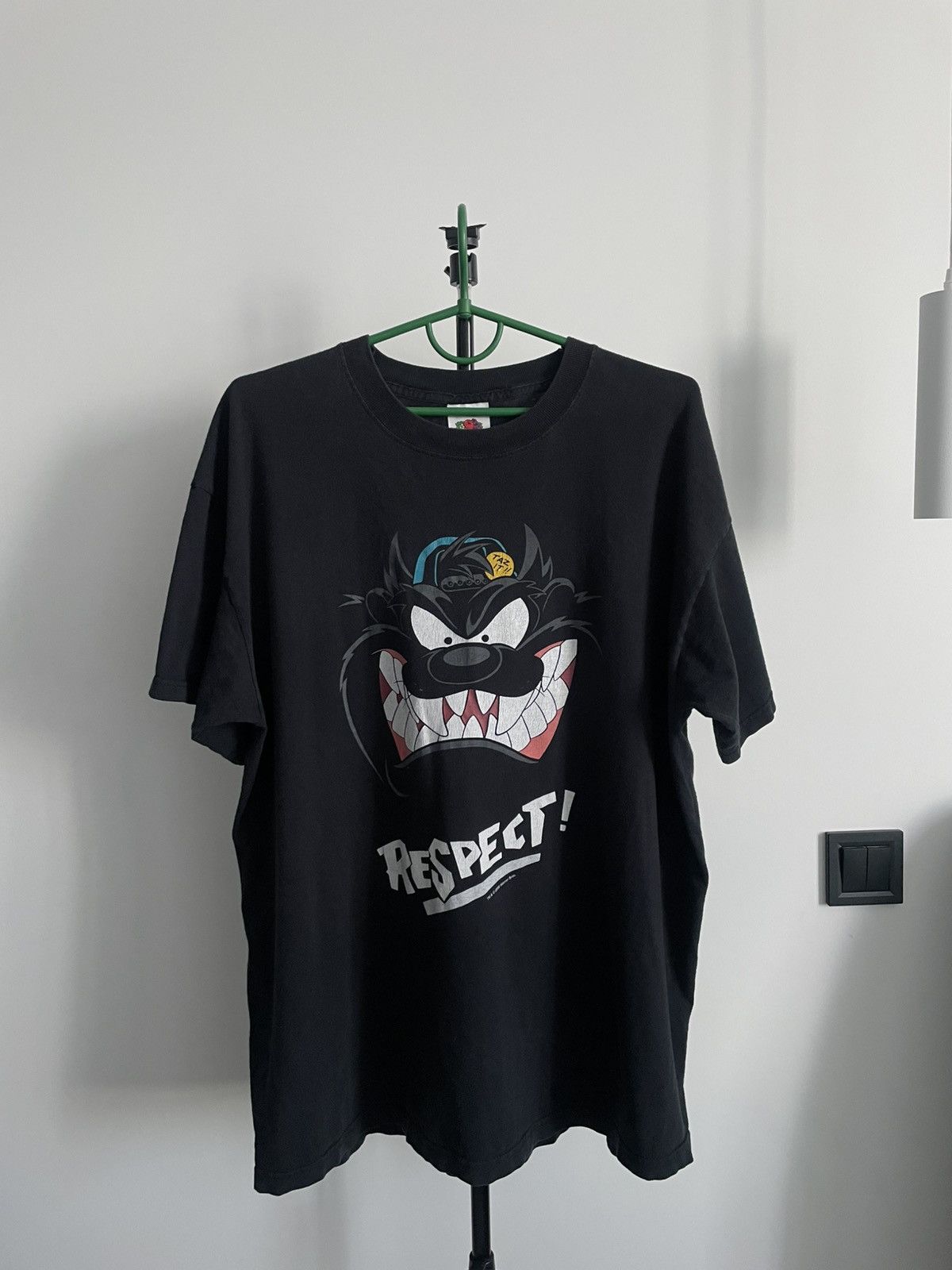 Warner Bros Vintage Warner Bros 2000 Taz Respect T-Shirt Black RARE Size US XL / EU 56 / 4 - 1 Thumbnail