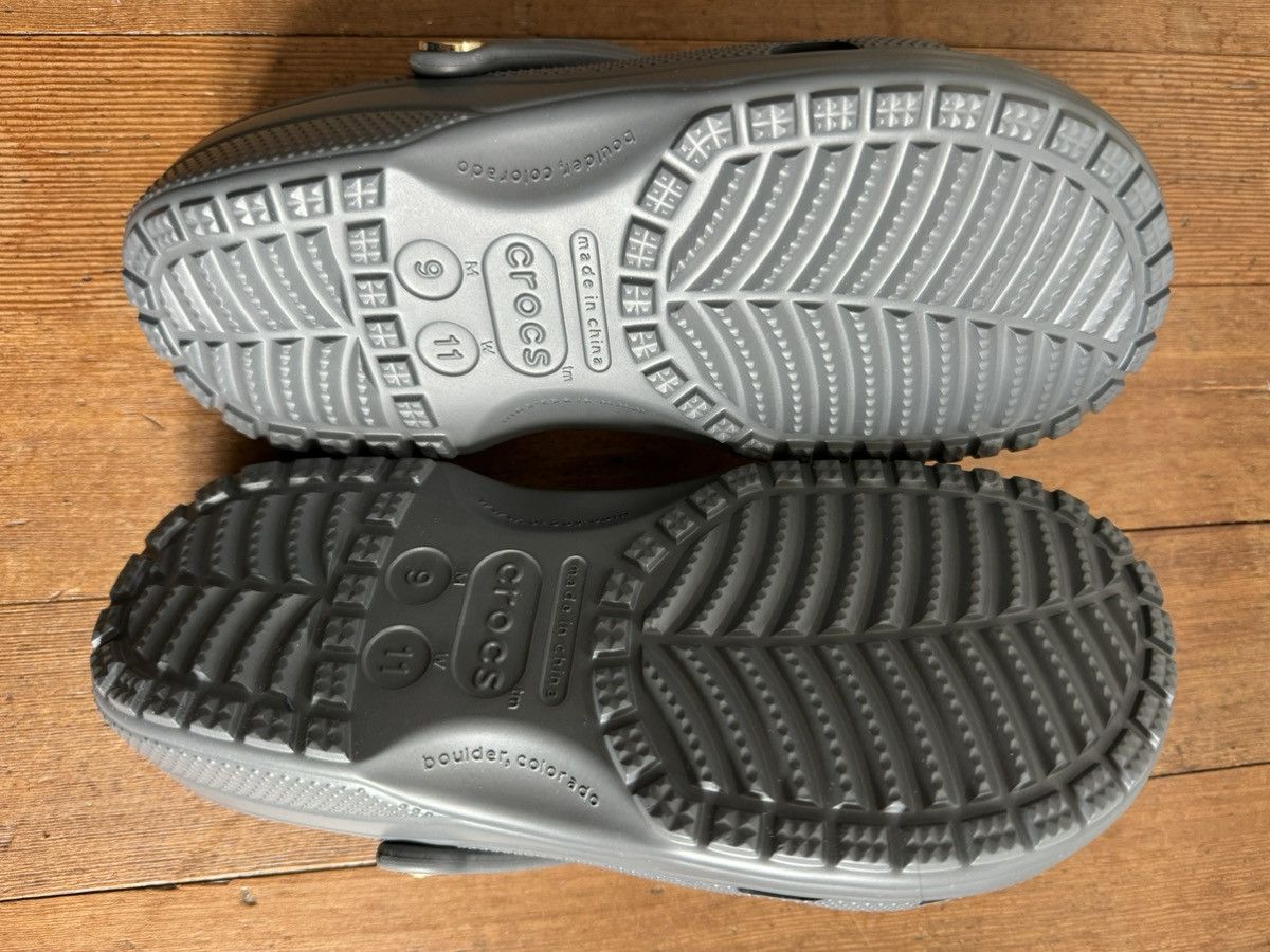 Crocs jjjjound x crocs grey slippers slides Size US 9 / EU 42 - 2 Thumbnail