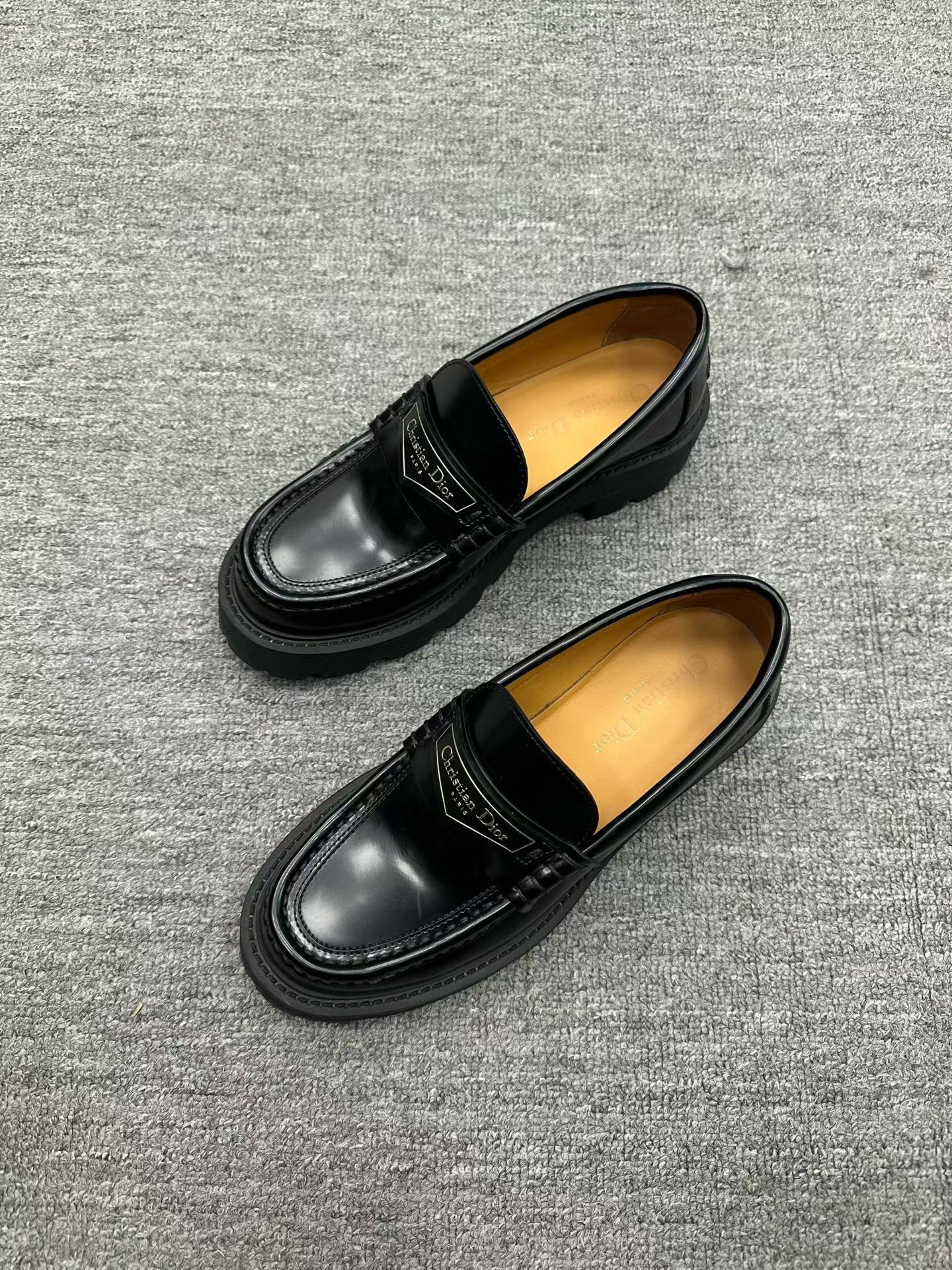 Dior Dior Lowtop Sneakers us_6-5 Women Size US 6.5 / IT 36.5 - 1 Thumbnail