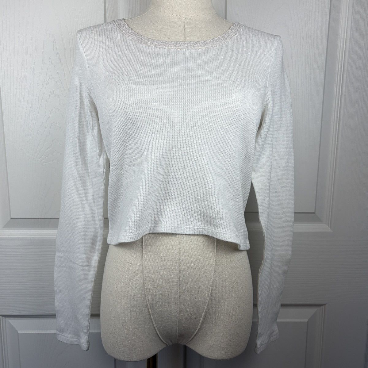 American Eagle Outfitters American eagle white lace trim long sleeve Size M / US 6-8 / IT 42-44 - 1 Thumbnail