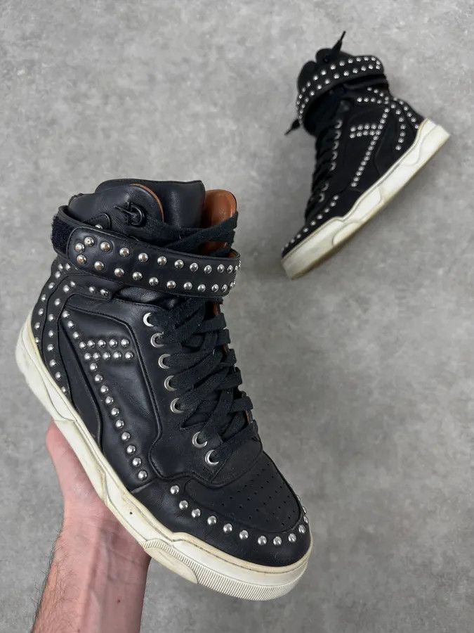 Givenchy 2010s Givenchy Black Studded Tyson Leather High Sneakers Size US 7 / IT 37 - 1 Thumbnail
