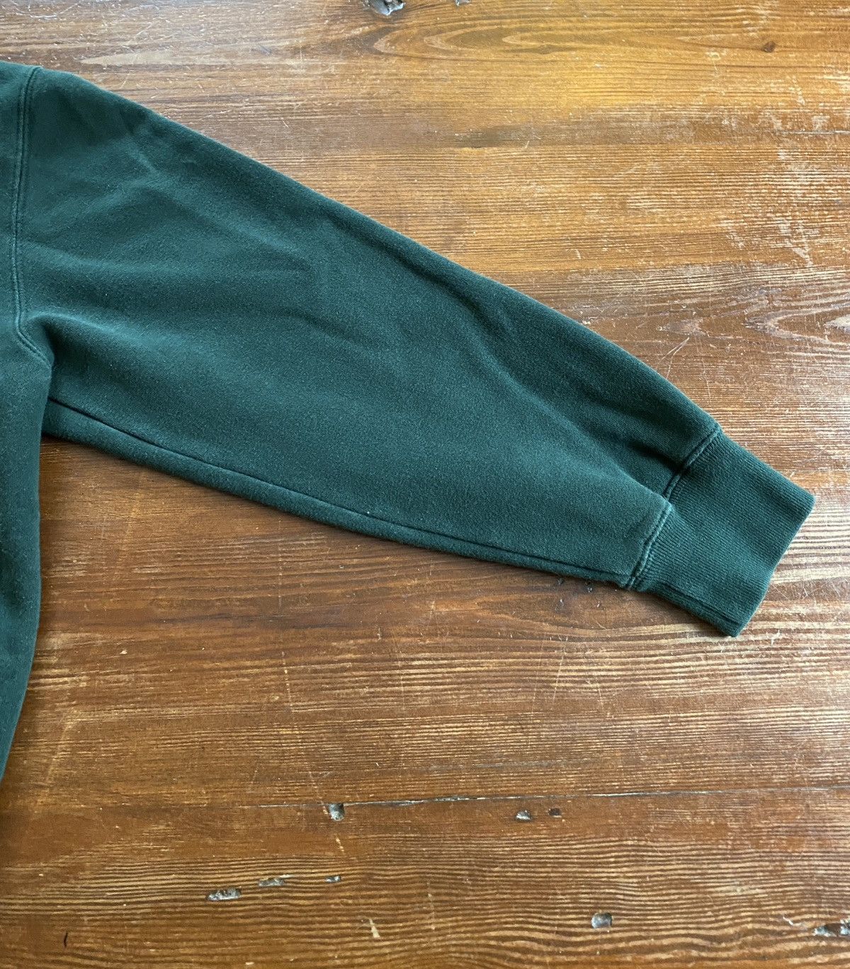 Tommy Hilfiger × Vintage Vintage ‘01 Tommy Hilfiger Crest Green Crewneck Sweatshirt Size US L / EU 52-54 / 3 - 13 Thumbnail