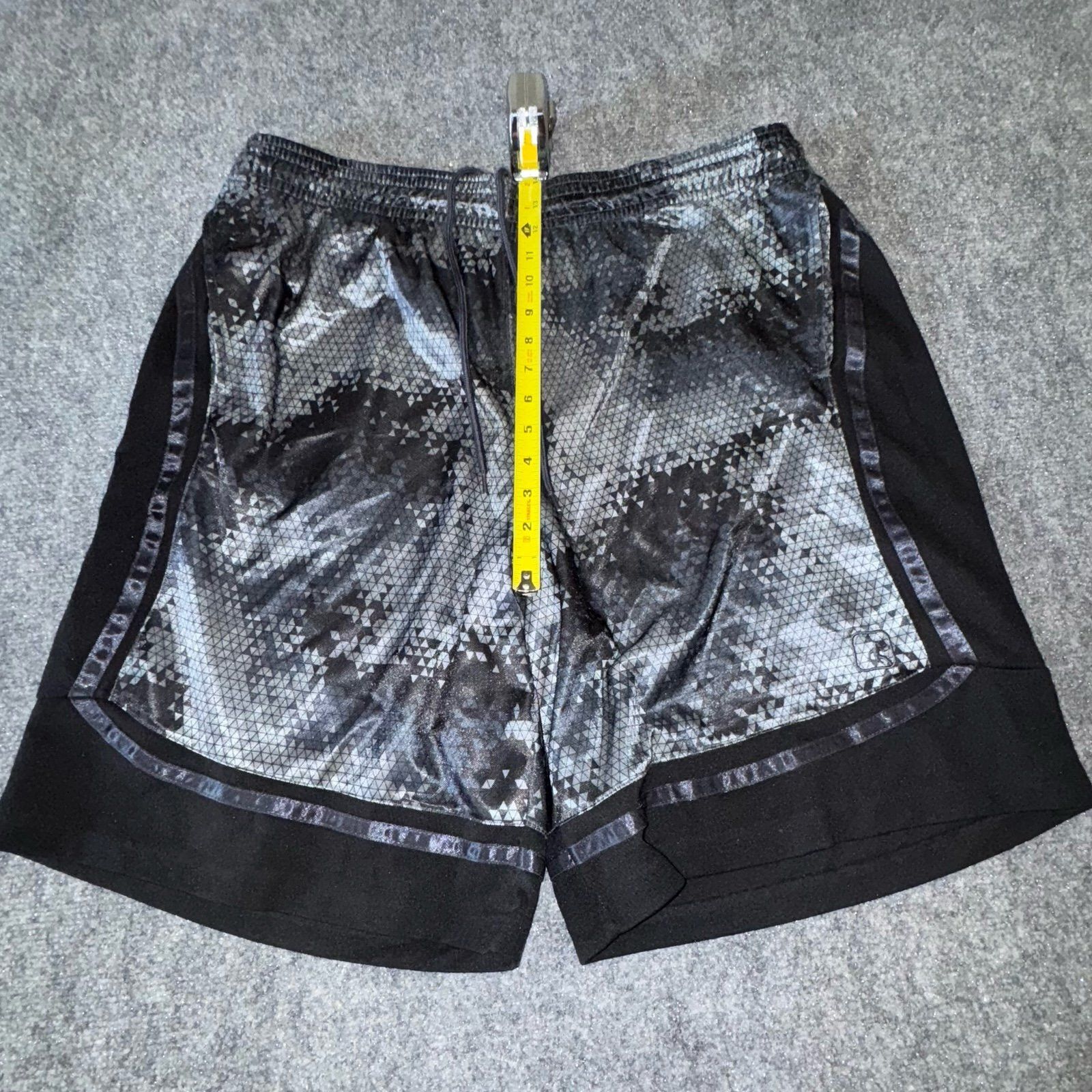 JW Anderson AND1 Grail Multicolor Dazzle Baggy Hoop Shorts Mens 2XL Rare Size US 40 / EU 56 - 9 Thumbnail