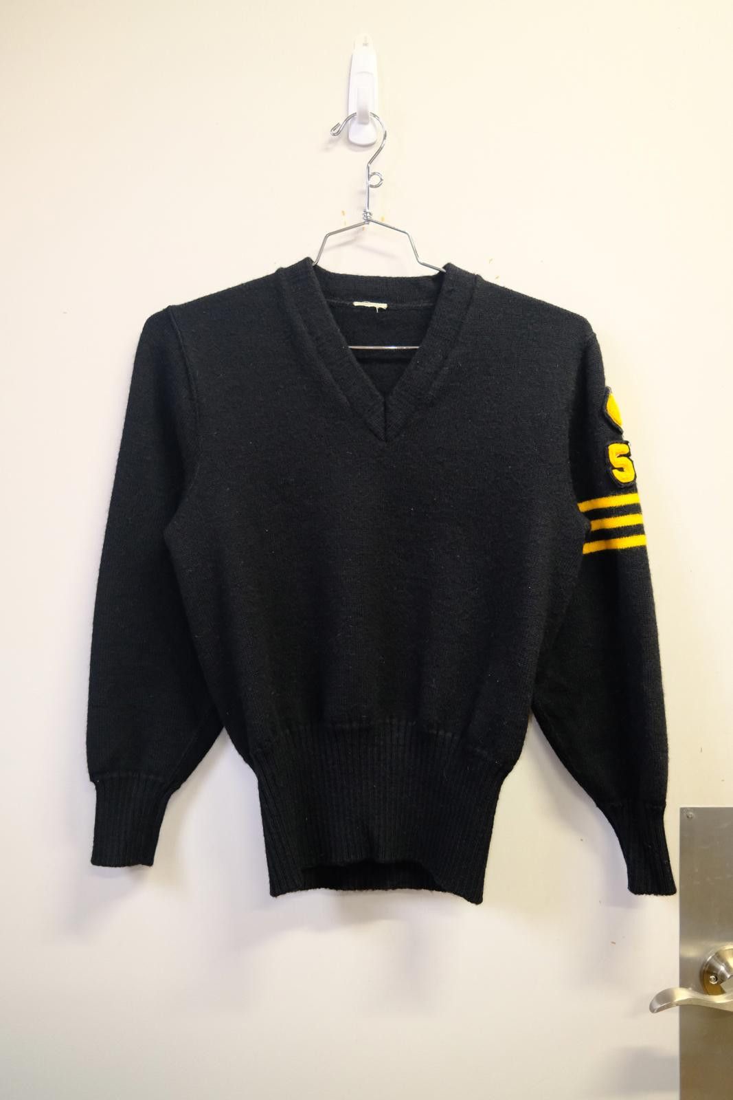 Unknown London 40's V-Neck #59 Sweater Size S / US 4 / IT 40 - 1 Thumbnail