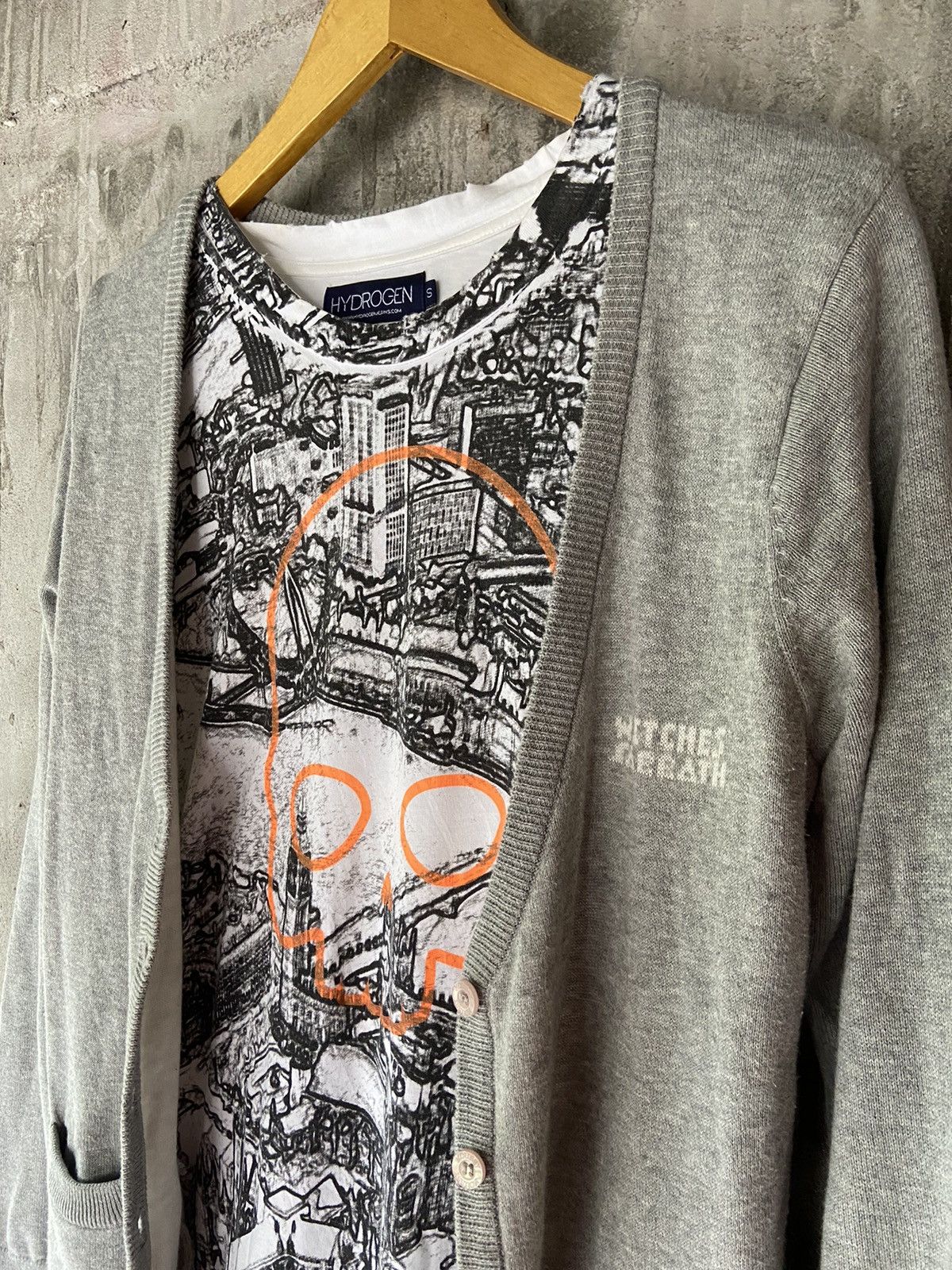 Beauty Beast × Hysteric Glamour × Japanese Brand WITCHES SABBATH MOUSSY KNIT 2 IN 1 HYDROGEN DISTRESSED TEE Size US M / EU 48-50 / 2 - 5 Thumbnail