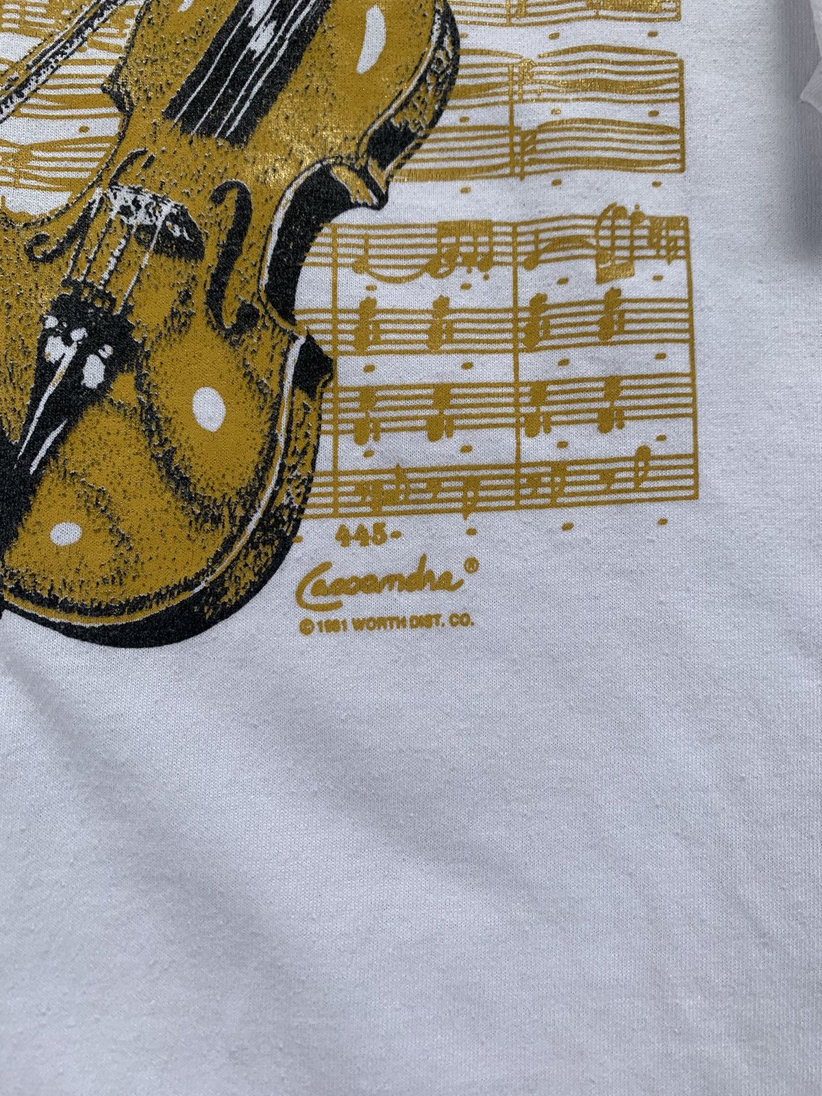 Other 1990s Vintage Violin Tee Size US L / EU 52-54 / 3 - 4 Thumbnail