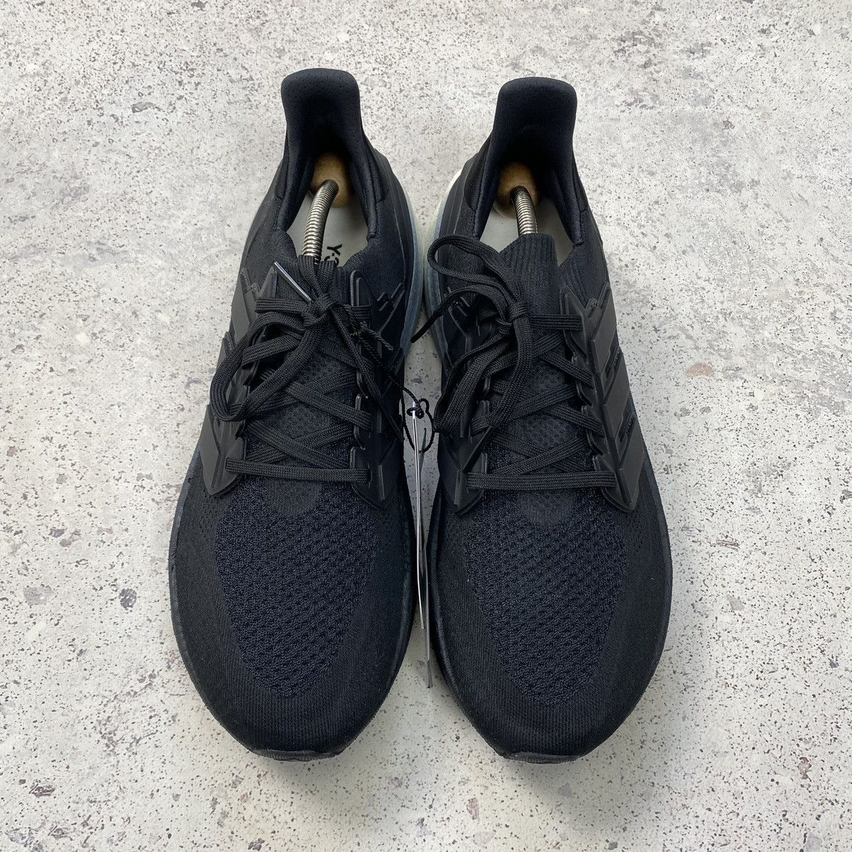 Y-3 Adidas Y-3 Ultraboost 5 Black Orbit Grey JR6647 Size US 11 / EU 44 - 6 Thumbnail