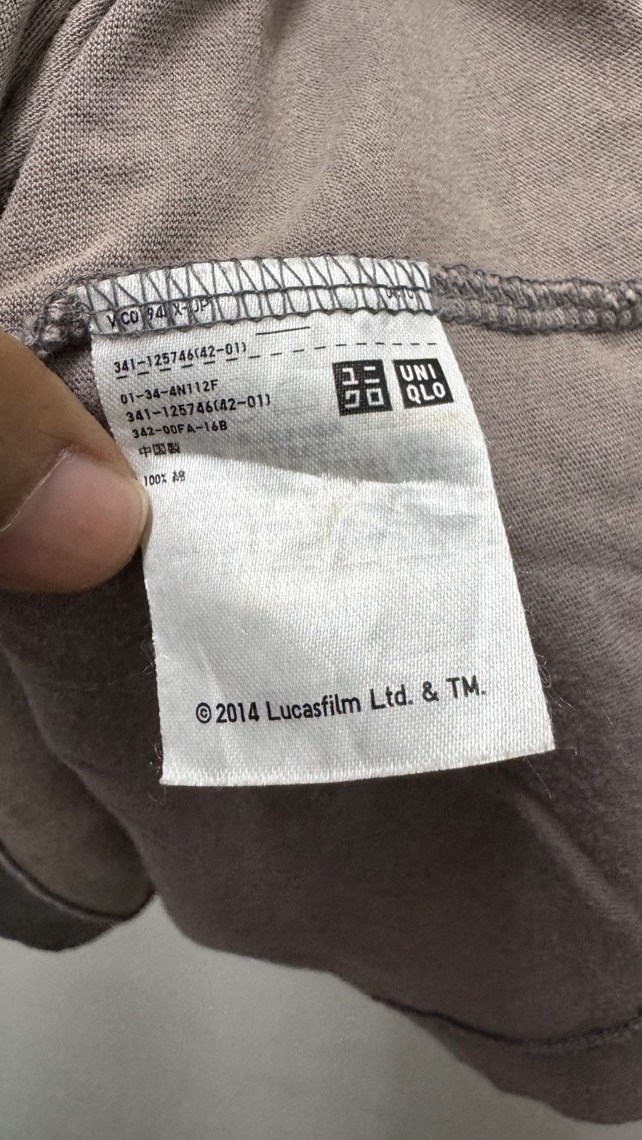 Uniqlo Dark Vader star wars uniqlo Size US XL / EU 56 / 4 - 3 Thumbnail