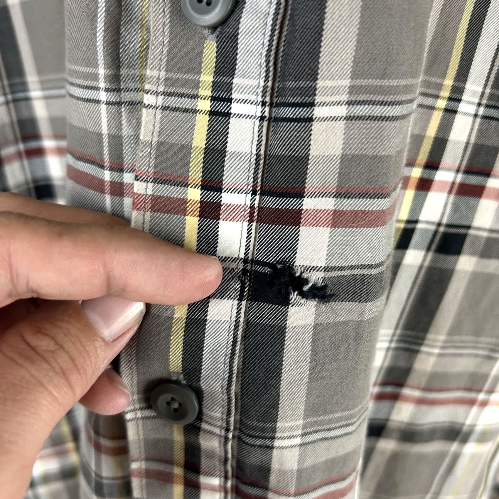 Patagonia Patagonia Shirt Mens 2XL Gray Plaid Organic Cotton Button Up Long Sleeve Flaw (Pre-owned) Size US XXL / EU 58 / 5 - 7 Thumbnail