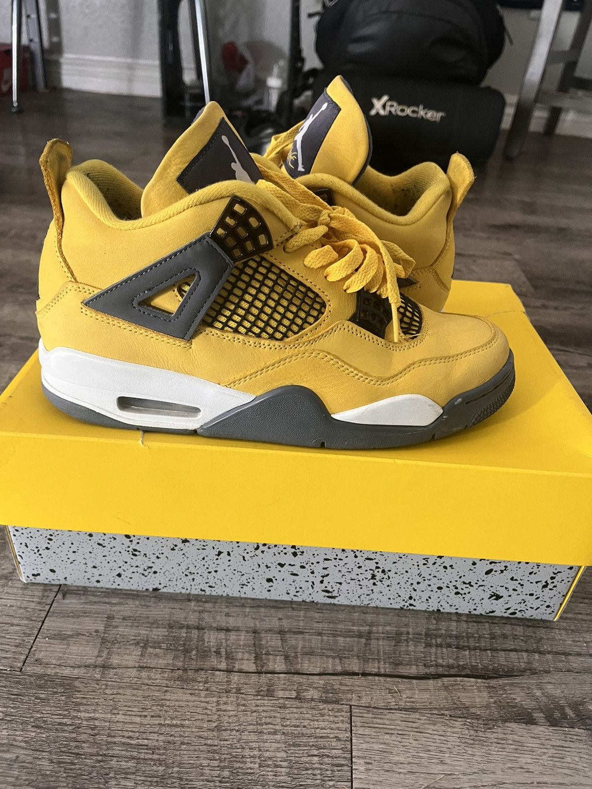 Jordan Brand Thunder 4s Size US 7.5 / EU 40-41 - 2 Thumbnail