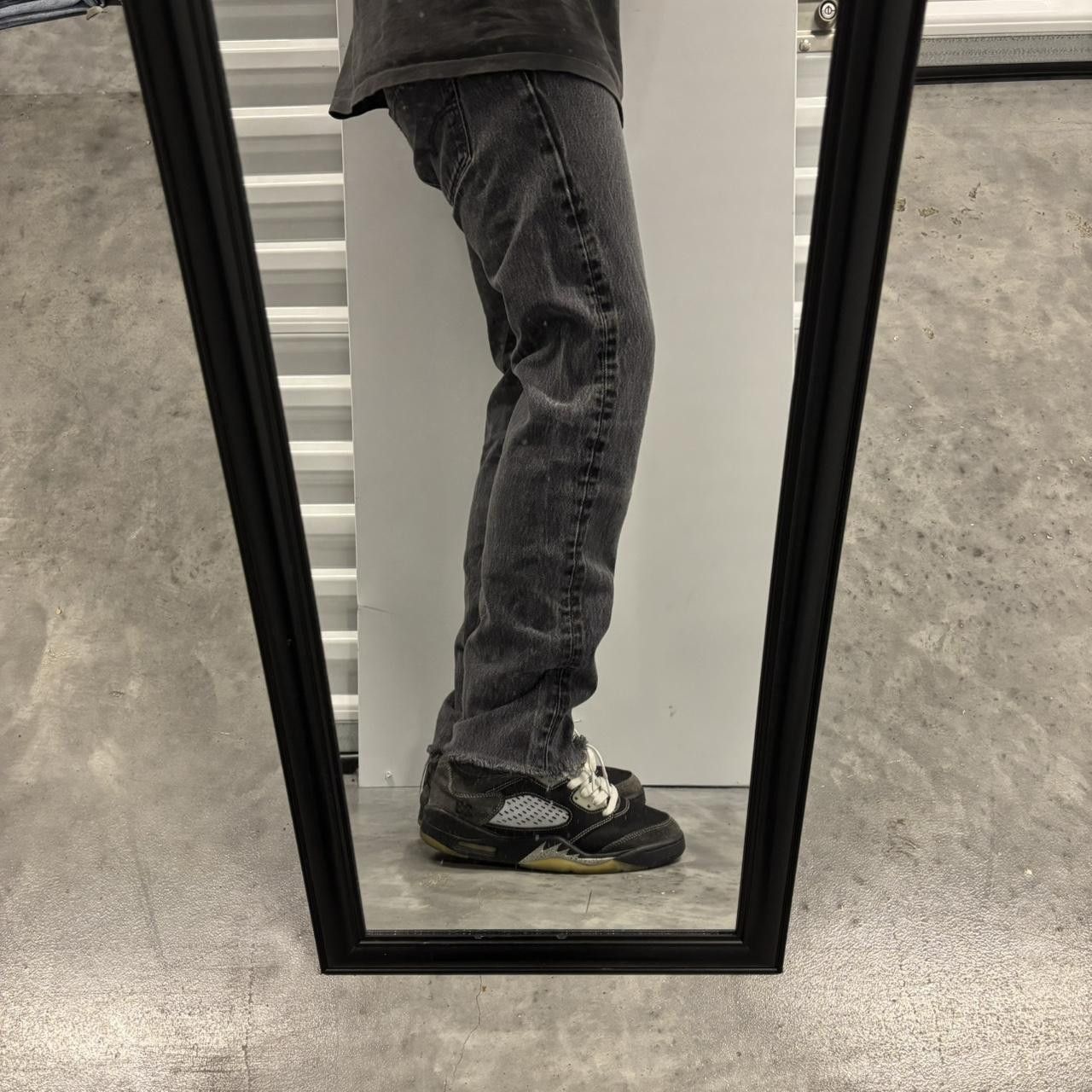 Levi's × Vintage Crazy Vintage Y2K/2000s Black Faded Distressed Levi’s 501 Denim Jeans! Size US 28 / EU 44 - 2 Thumbnail
