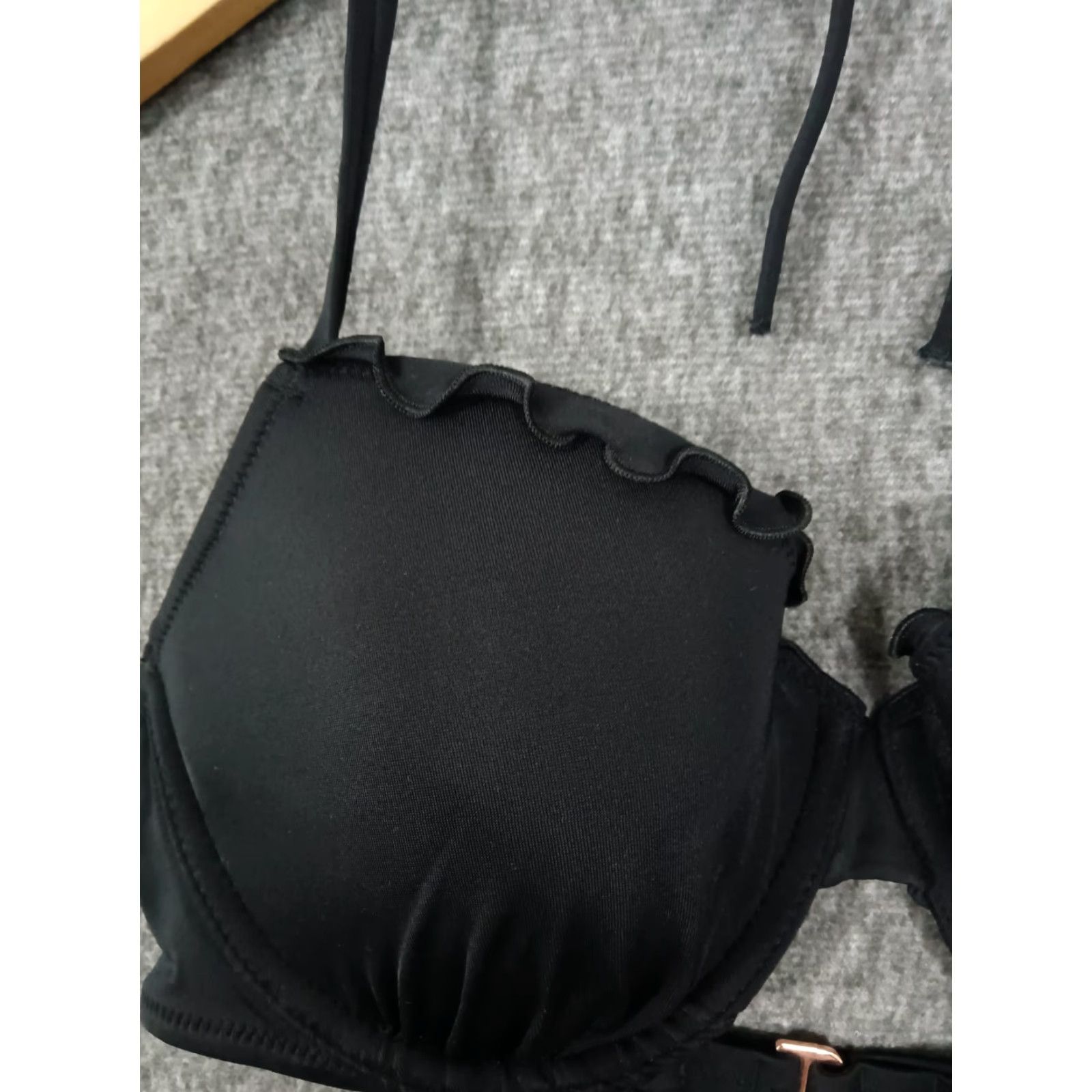 Vintage Shade & Shore Black Bikini Top - Ruffle Front Keyhole Spaghetti Strap - Padded 34C - Women Swimwear Size XXS / US 00 / IT 34 - 7 Thumbnail
