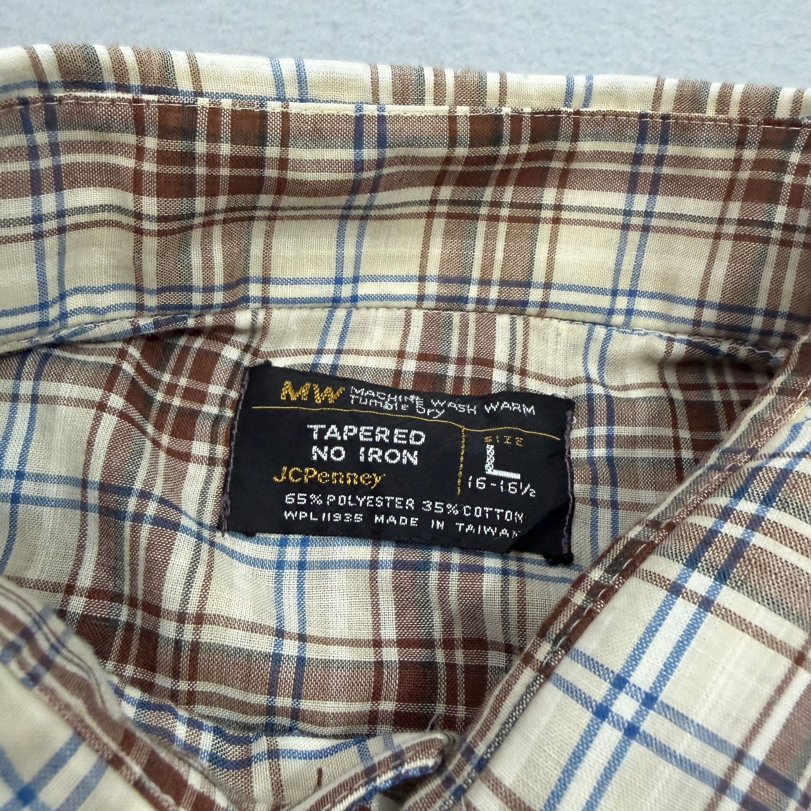 Vintage Vintage JCPenney Shirt Men's Large Brown Plaid Paper Thin Size US L / EU 52-54 / 3 - 7 Thumbnail