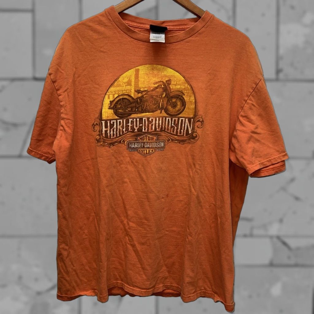 Harley Davidson VINTAGE Harley-Davidson T-Shirt Orange Graphic Mens XL Hole in Front Size US XL / EU 56 / 4 - 1 Thumbnail