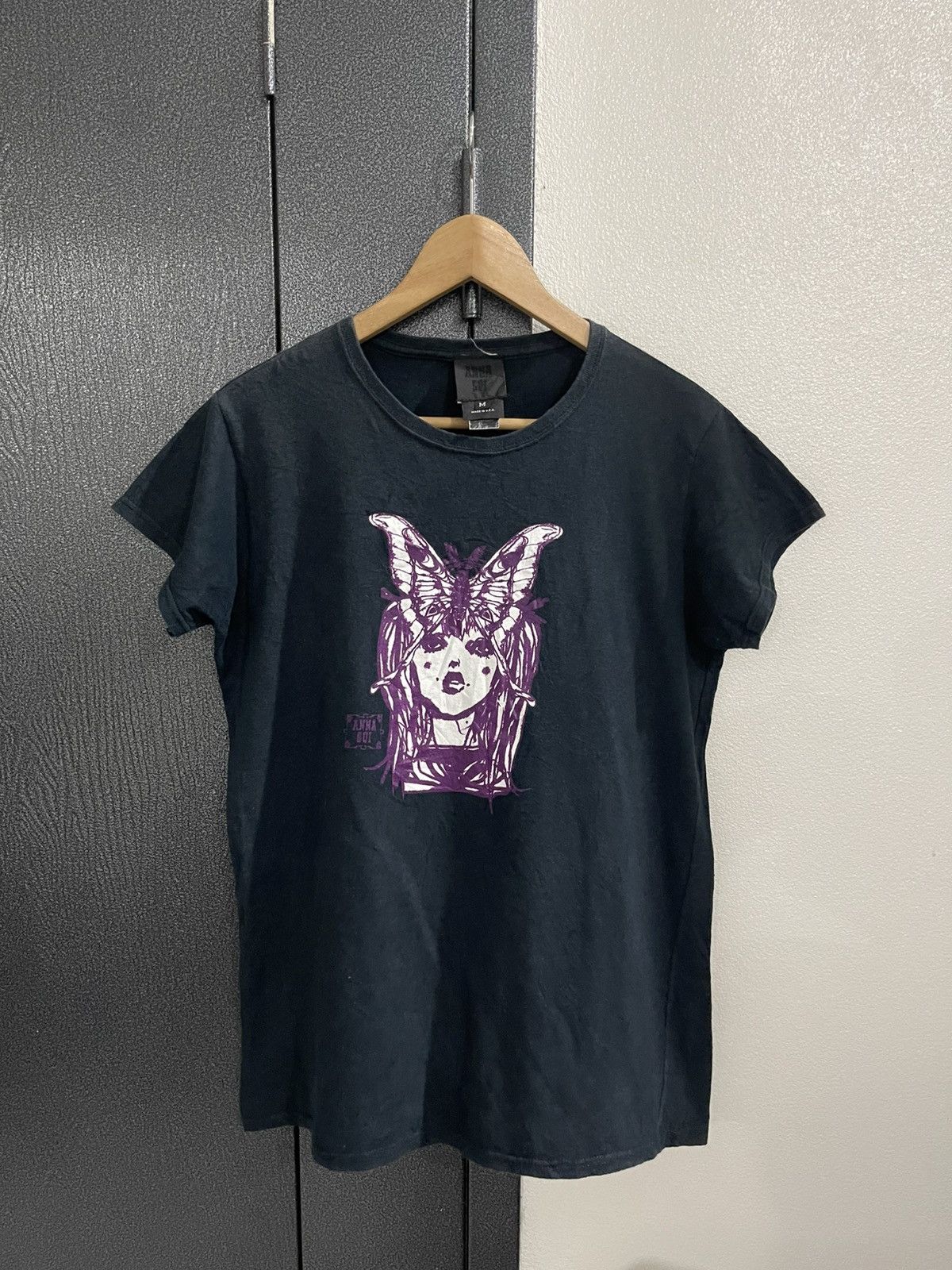 Anna Sui Vintage Anna Sui Moth Girl Tshirt Size M / US 6-8 / IT 42-44 - 1 Thumbnail
