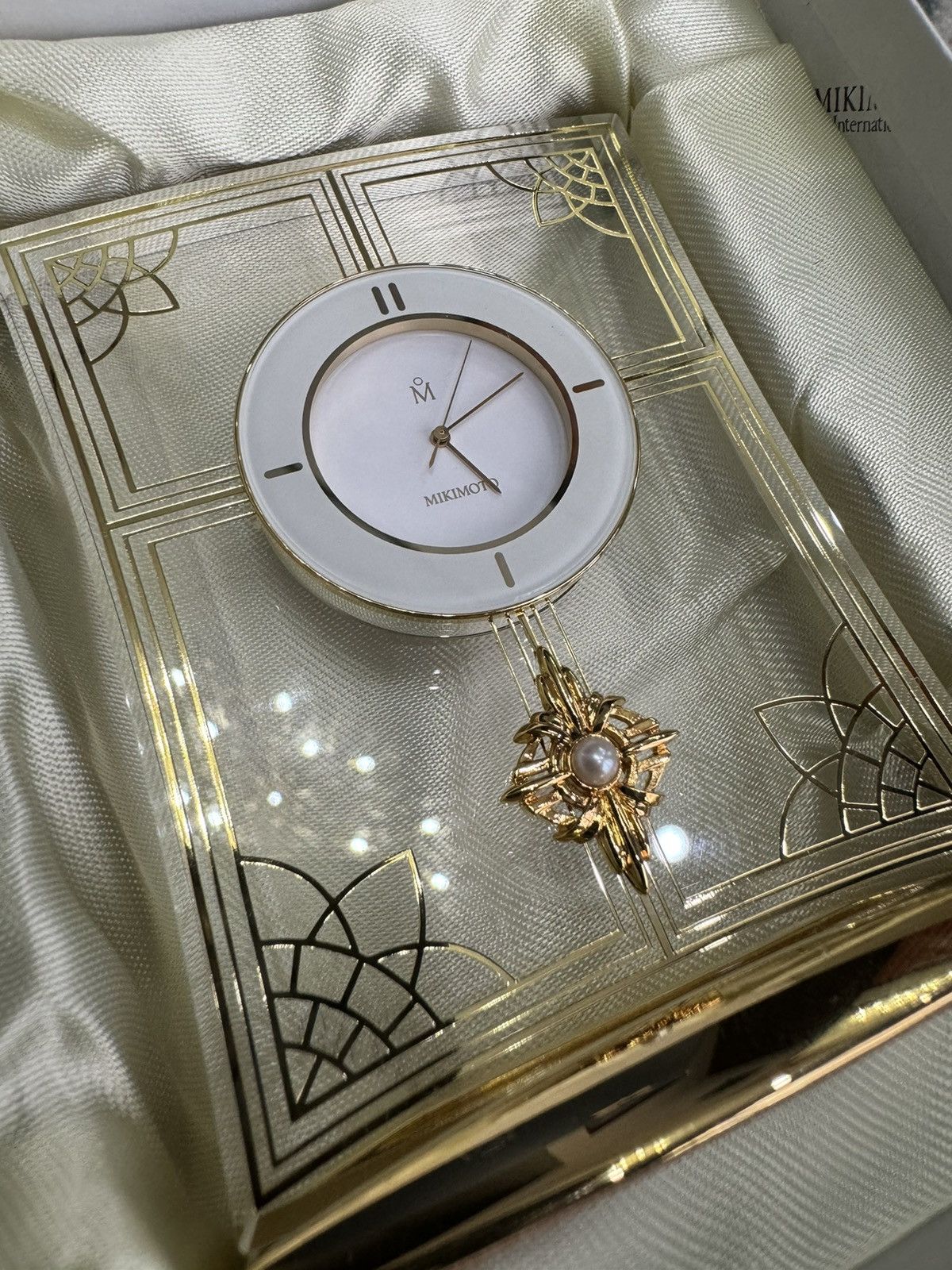 Mikimoto MIKIMOTO JAPAN CRYSTAL PEARL TABLE CLOCK Size ONE SIZE - 2 Thumbnail