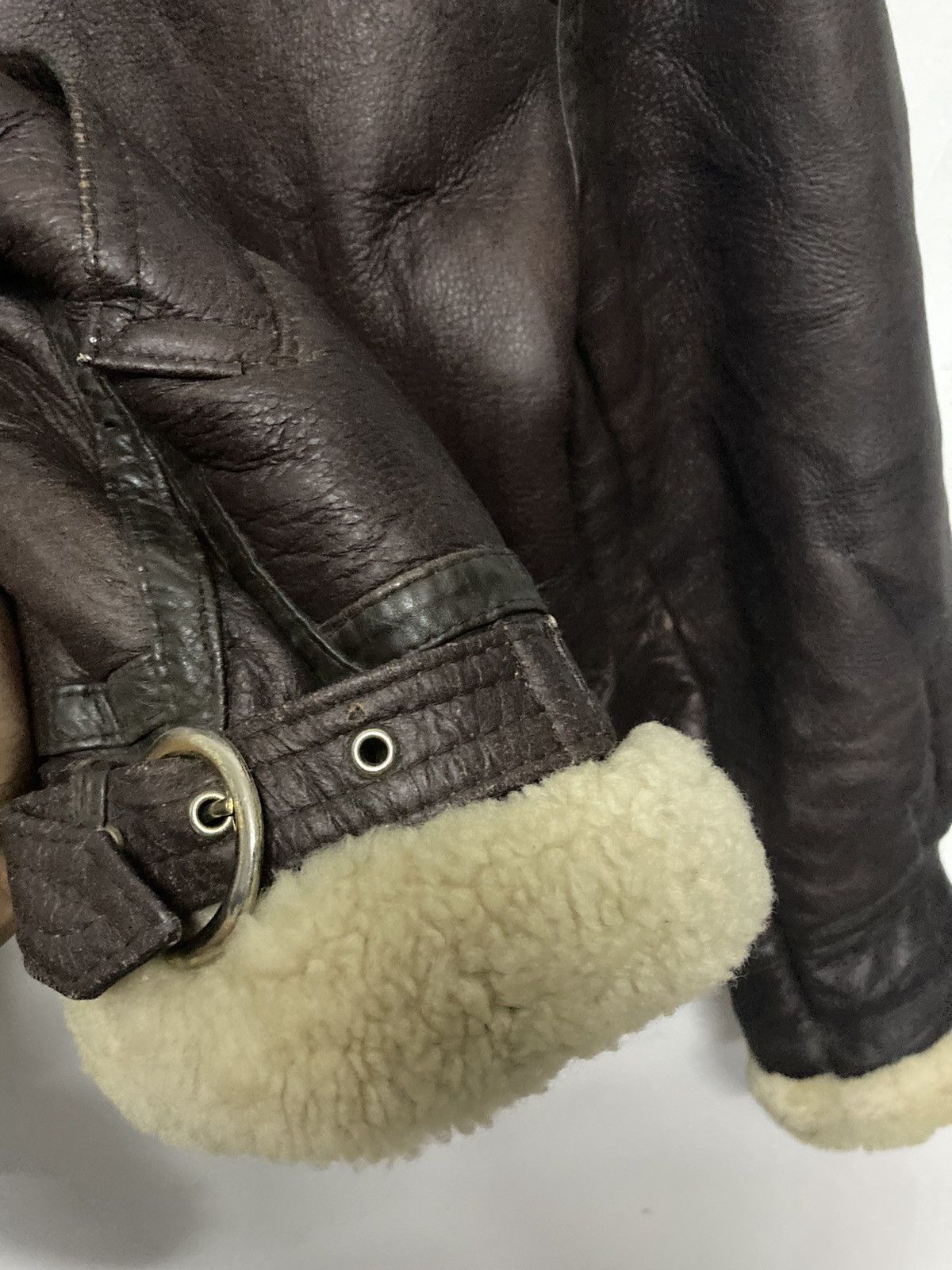 Leather Vintage U.S Army Aviation B-3 Leather Jacket Made in Uruguay Size US L / EU 52-54 / 3 - 6 Thumbnail