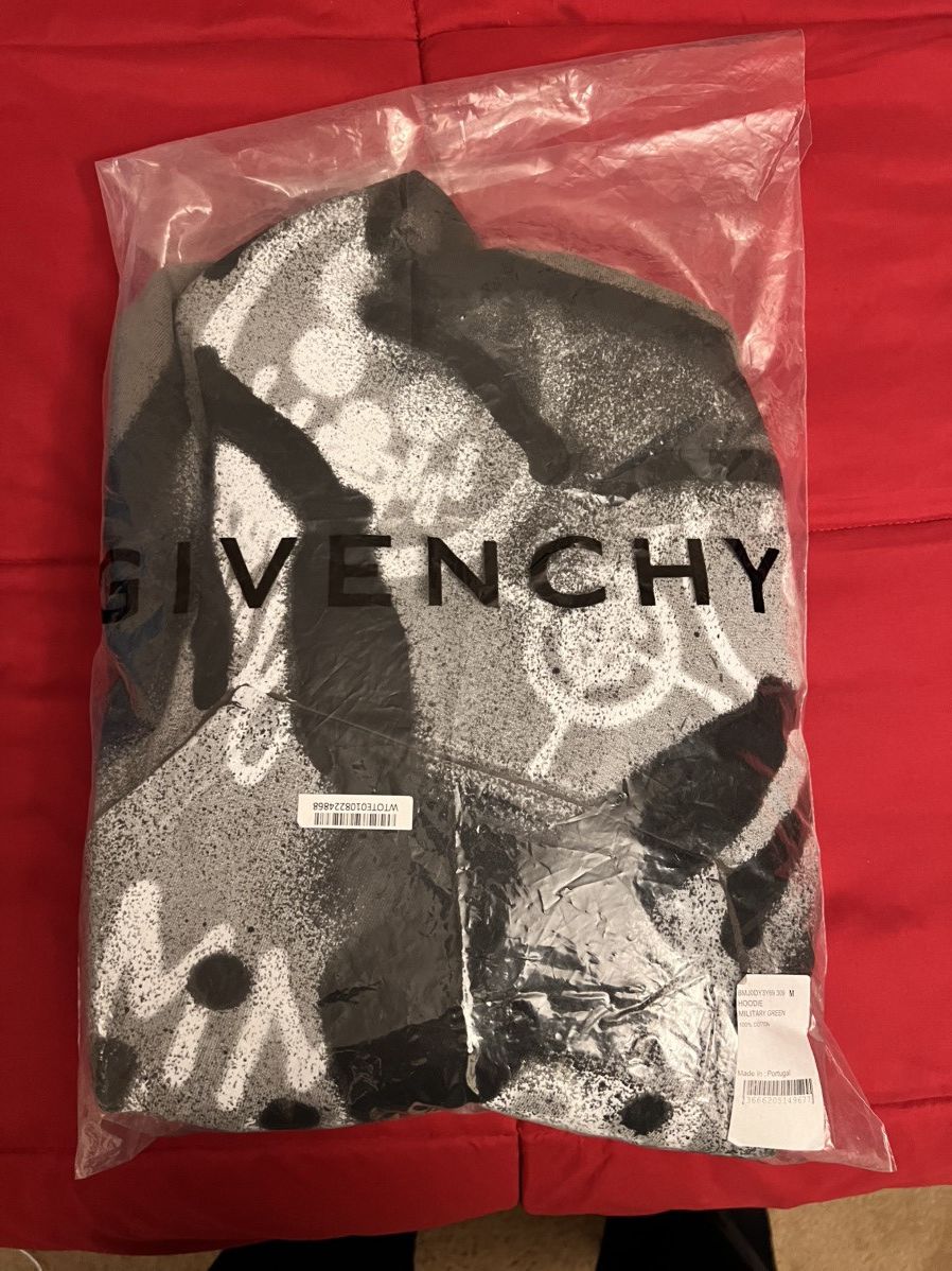 Givenchy Givenchy Chito Hoodie Size US M / EU 48-50 / 2 - 5 Thumbnail