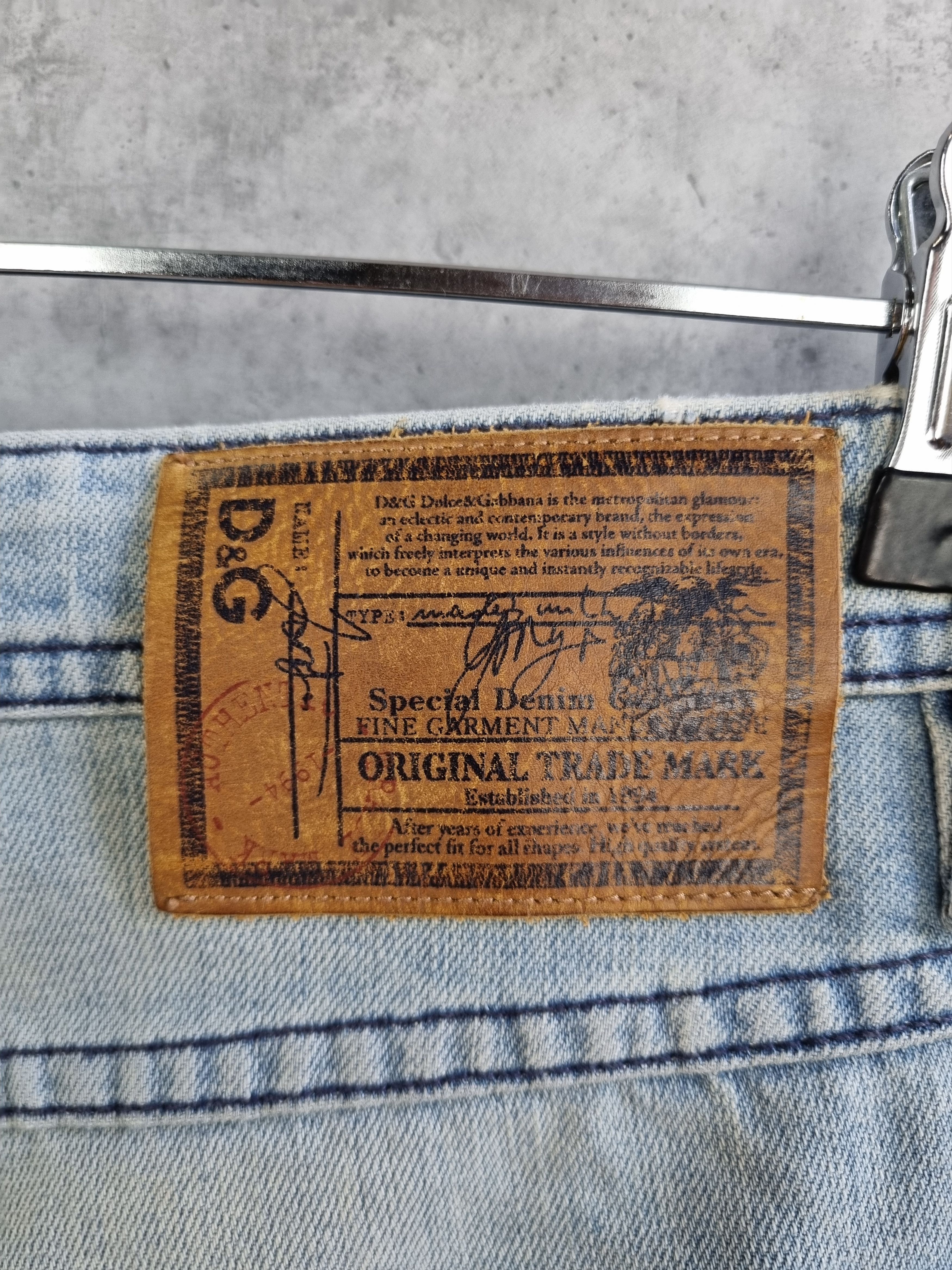 Dolce & Gabbana New Dolce Gabbana Stylish Relaxed Straight Light Soft Jeans Size US 28 / EU 44 - 13 Thumbnail