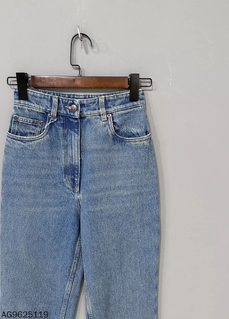 Prada Prada Size 24 New back triangle logo jeans 2502-Nextarrow Size US 26 / EU 42 - 2 Thumbnail
