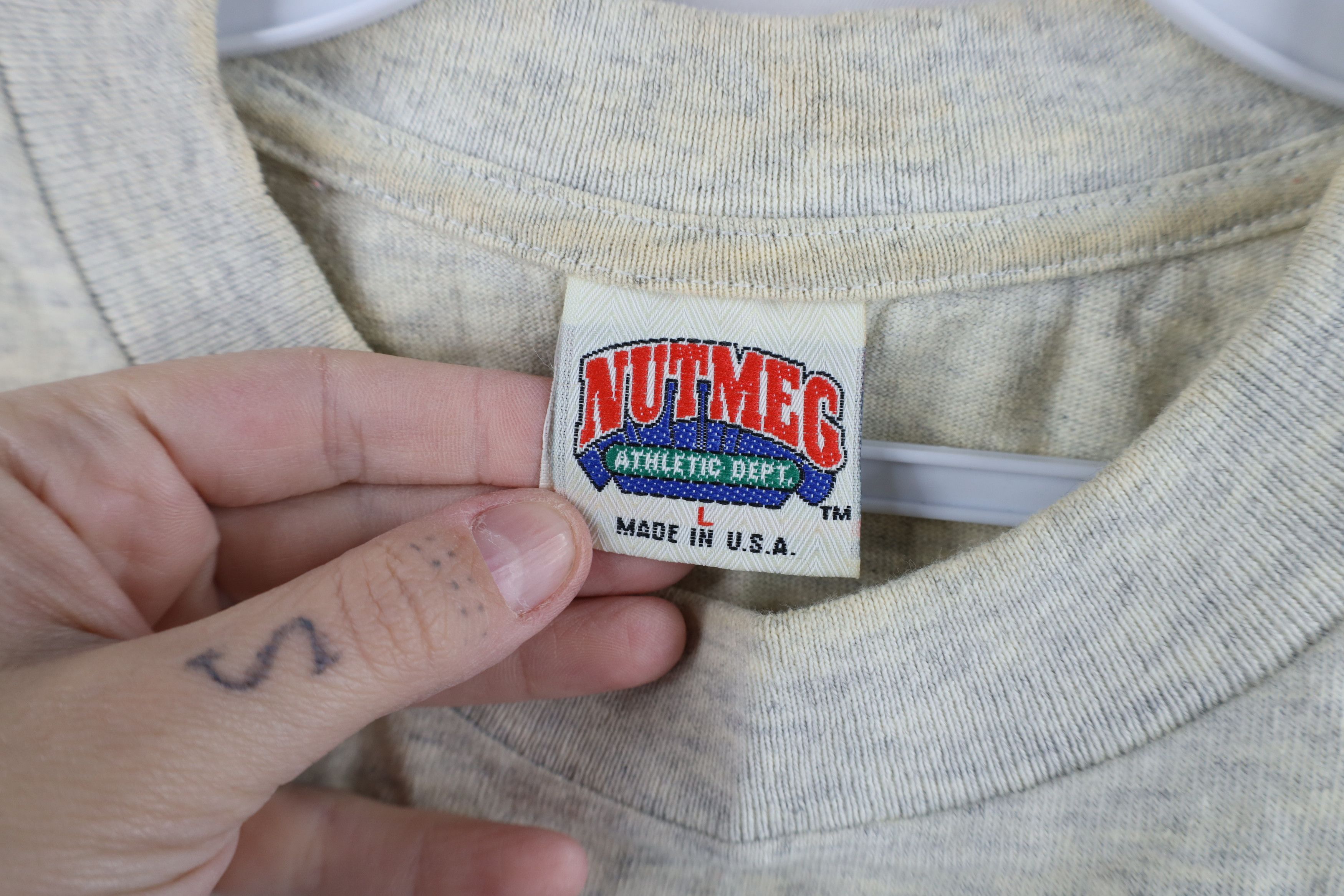 Vintage Vintage 90s Cleveland Football Short Sleeve T-Shirt USA Size US L / EU 52-54 / 3 - 11 Thumbnail