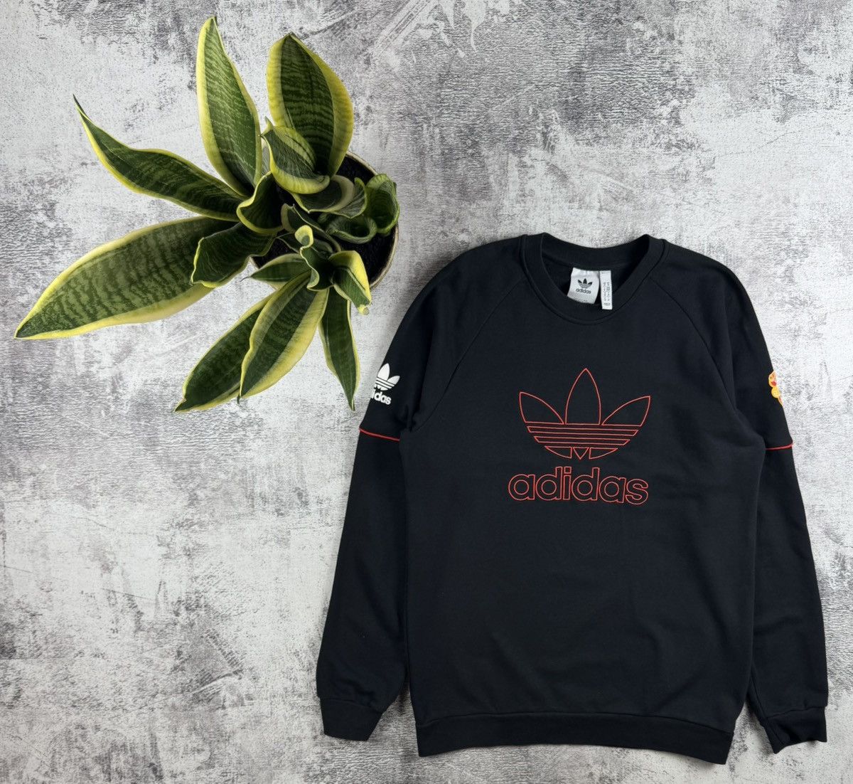 Adidas Adidas Originals Manchester United Men’s French Terry Soccer Pullover Sweatshirt Size US M / EU 48-50 / 2 - 1 Thumbnail