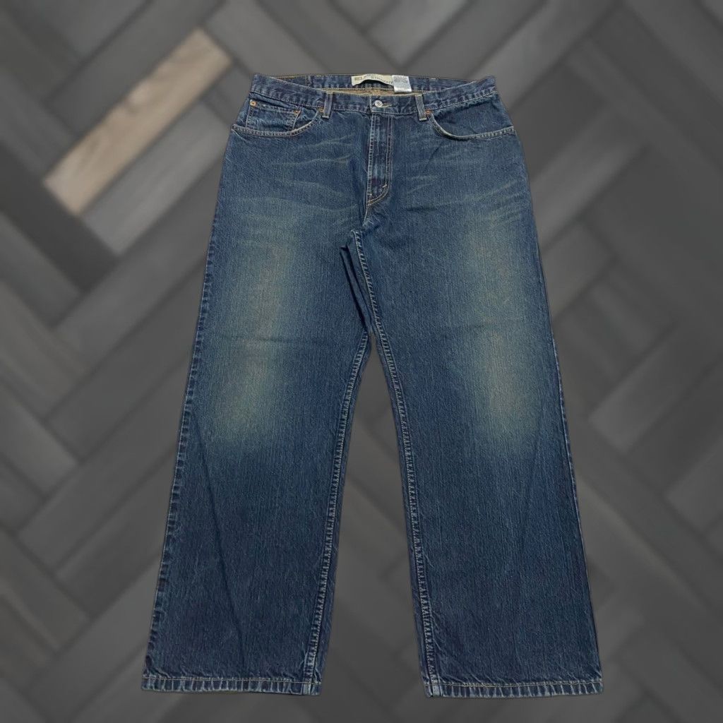 Levi's VINTAGE Levis 559 Jeans Men's 38x30 Blue Relaxed Straight Whiskers Wide Leg Faded Jeans Blue Mens Regular 38x30 Levi's 559 Straight Leg USA 500 Series Size US 38 / EU 54 - 1 Thumbnail