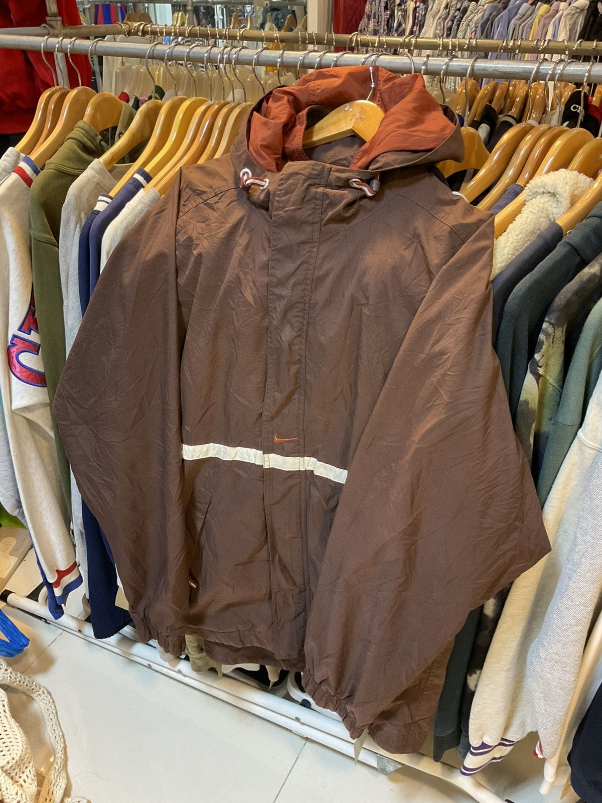 Nike × Vintage Vintage Nike Center Swoosh Hoodie Jacket Size US L / EU 52-54 / 3 - 1 Thumbnail