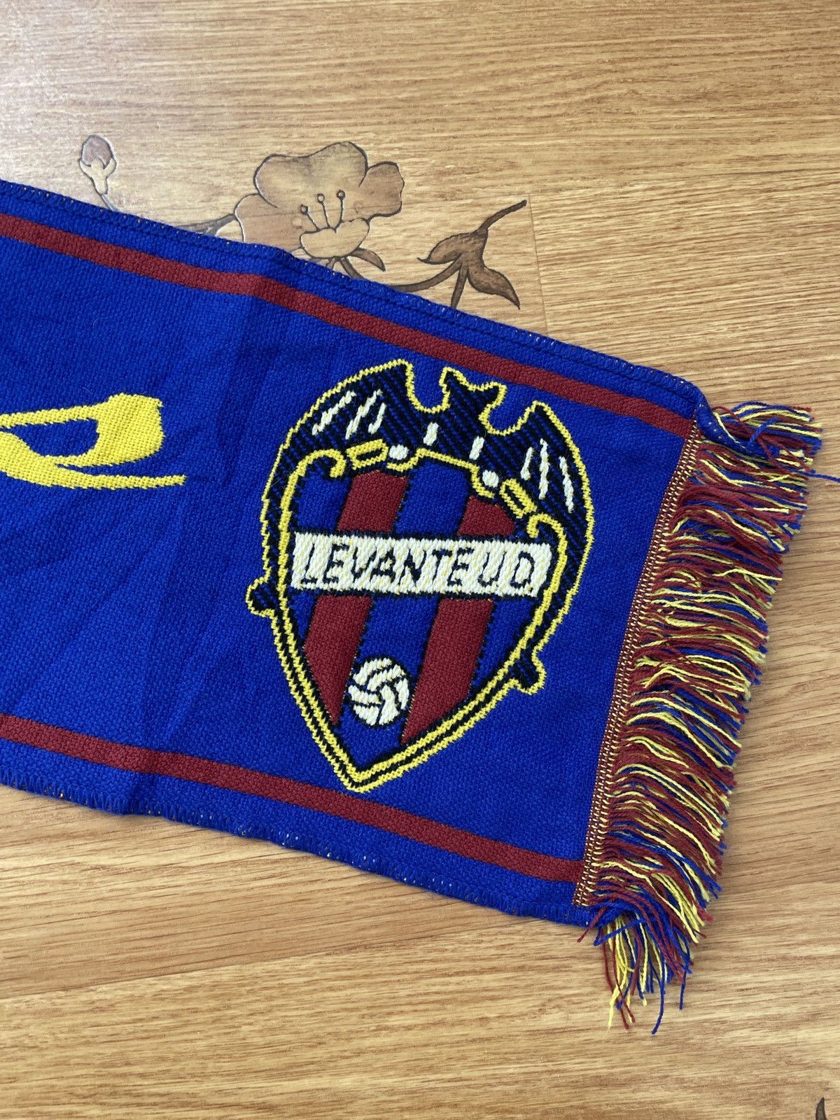 Vintage Vintage Levante U.D. “Cent Anys” Centenary Anniversary scarf Size ONE SIZE - 5 Thumbnail