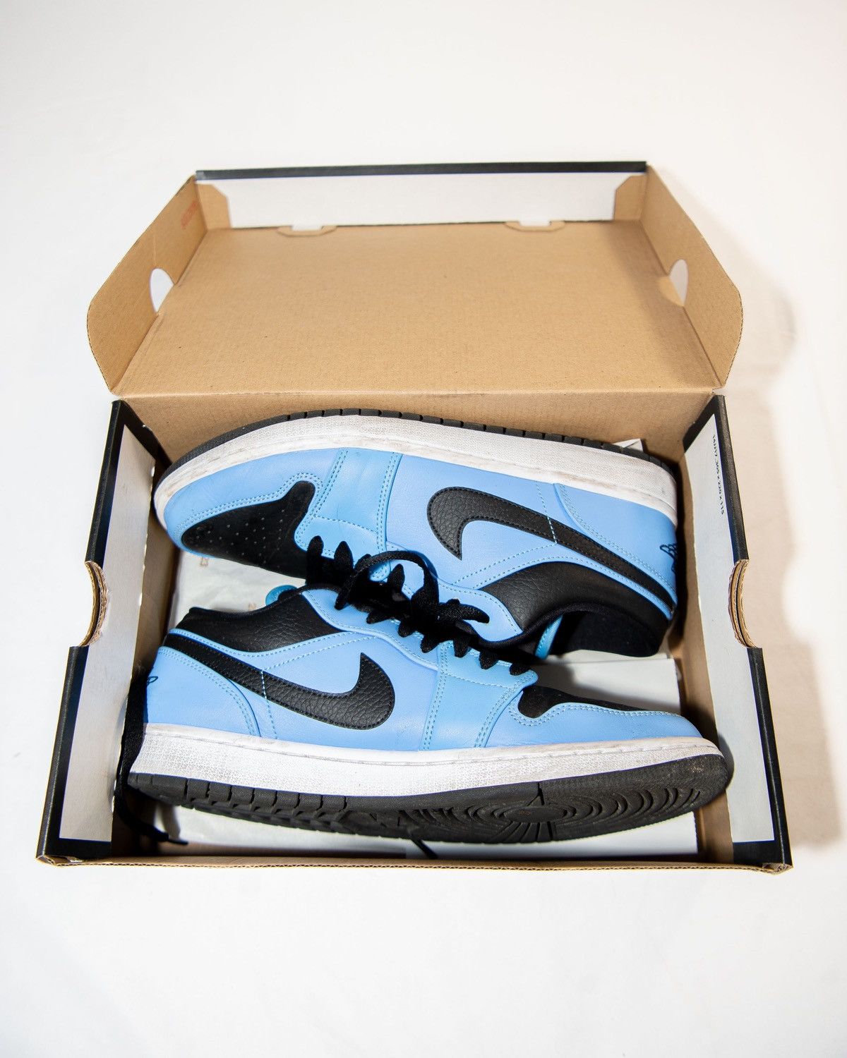 Jordan Brand - Jordan 1 Low “University Blue” Size US 10 / EU 43 - 1 Thumbnail