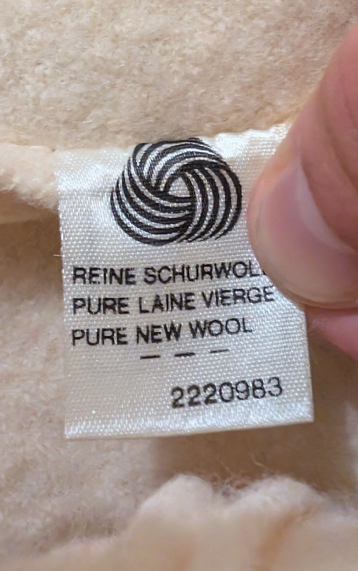 Vintage Vintage Geiger Ivory Boiled Wool Jacket Made in Austria Size S / US 4 / IT 40 - 4 Thumbnail